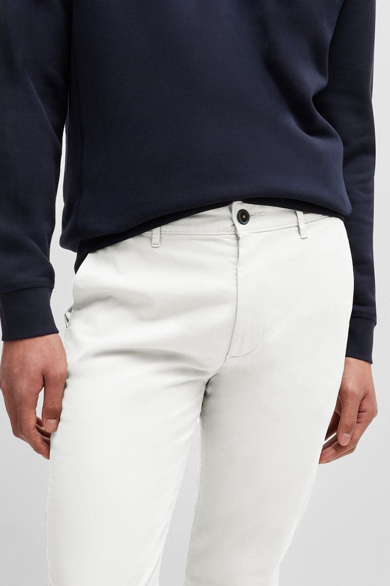 BOSS Satin Chino Weiß - Größe W 36 - L 32 günstig online kaufen