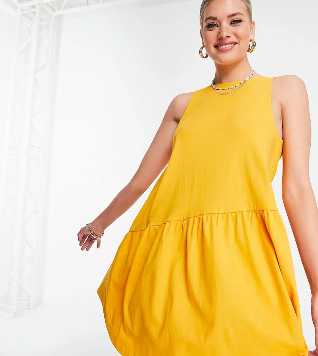 ASOS DESIGN Tall – Ärmelloses Hängerkleid in Orange mit V-Rückenausschnitt günstig online kaufen