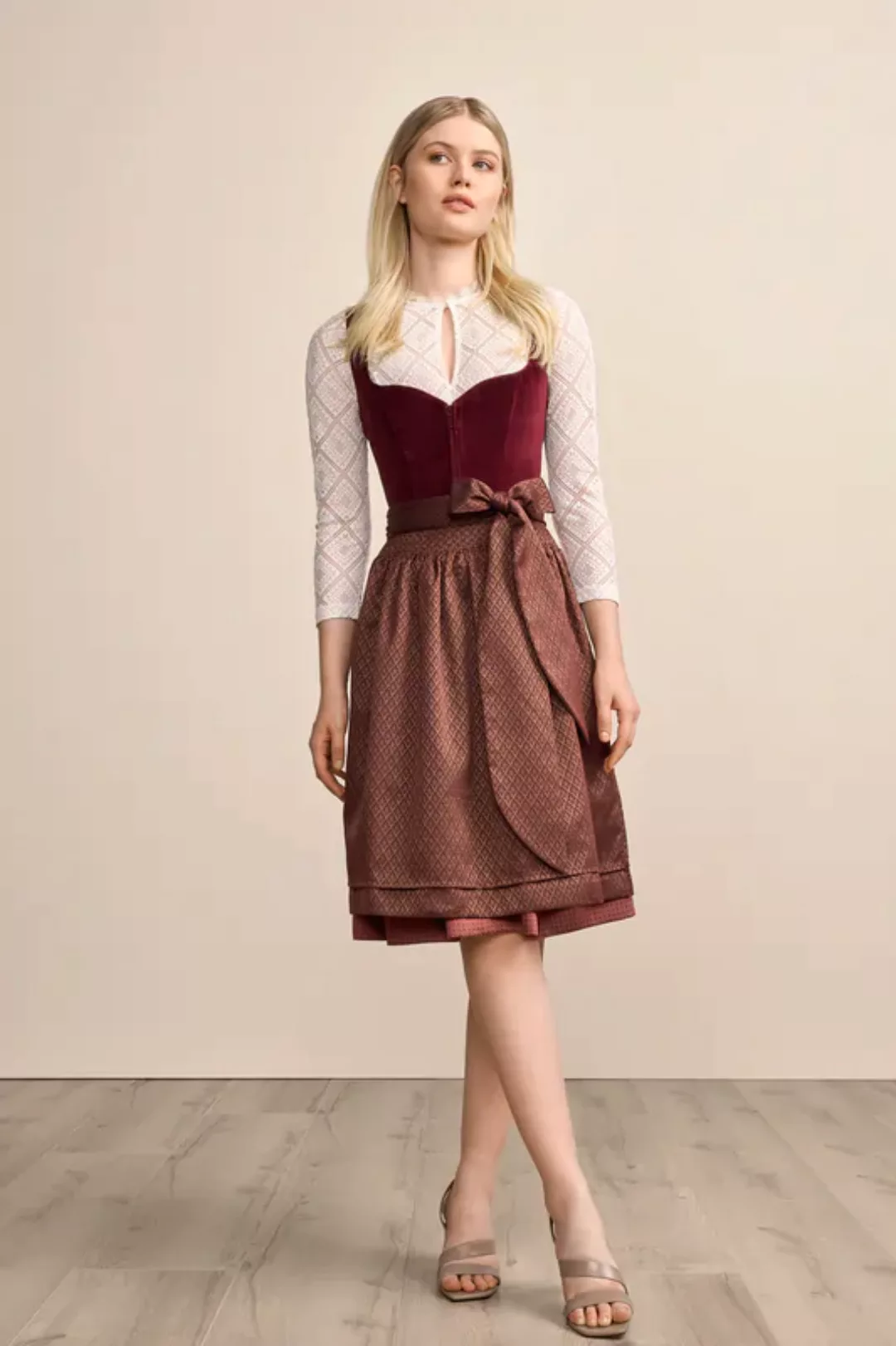 Dirndl Xana (60cm) günstig online kaufen