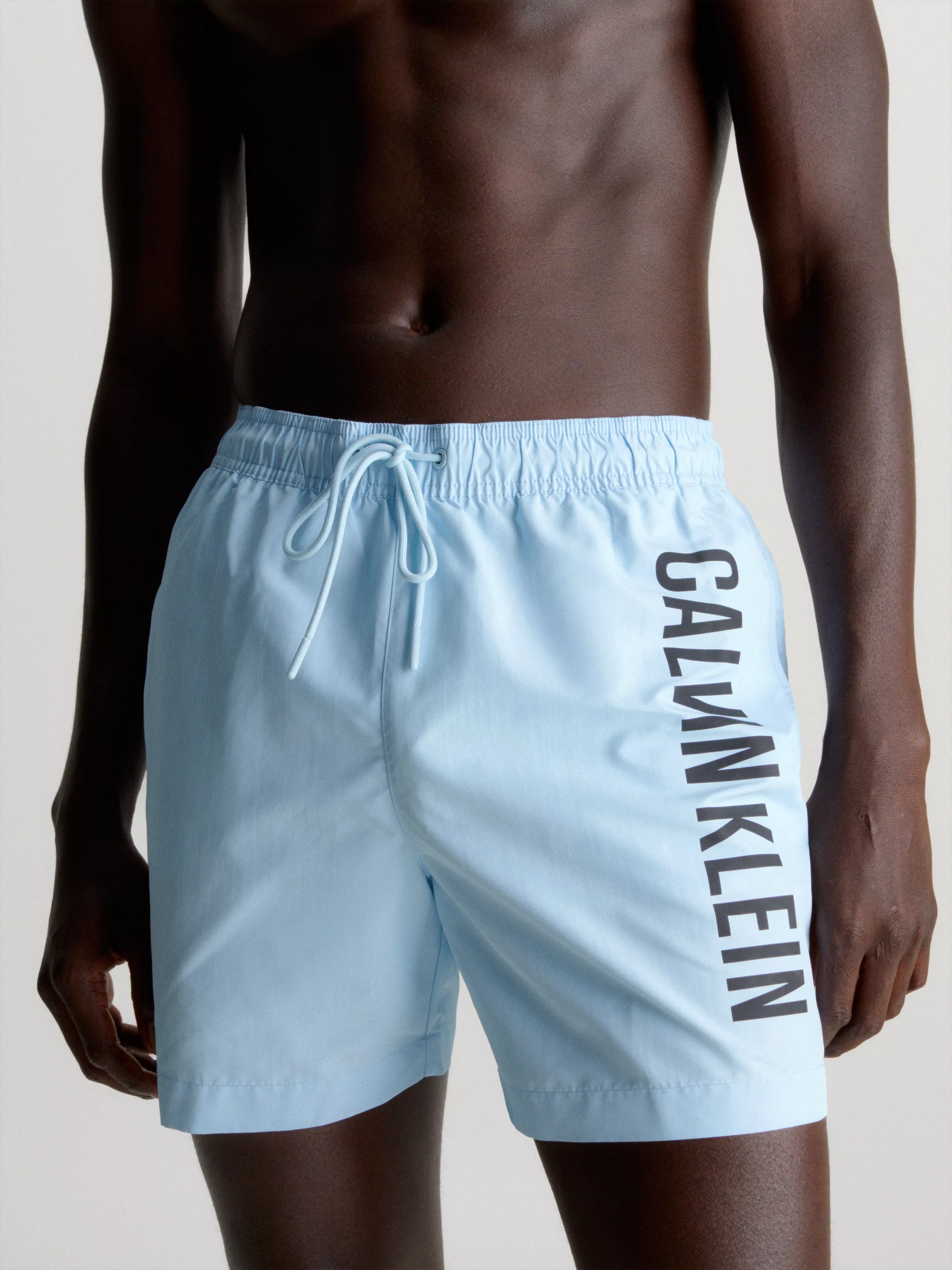 Calvin Klein Swimwear Badeshorts "MEDIUM DRAWSTRING", mit kontrastfarbenem günstig online kaufen