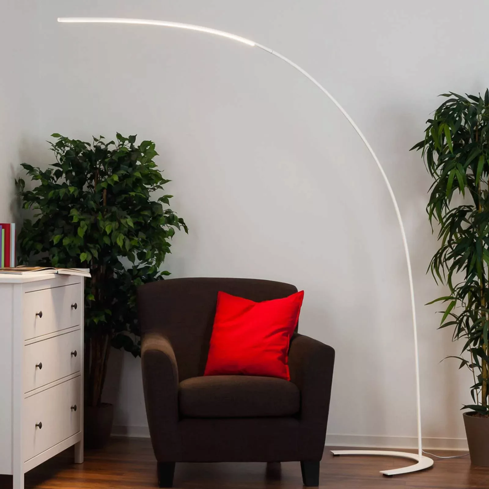 Lindby LED-Stehleuchte Danua, weiß, Metall, Höhe 200cm günstig online kaufen