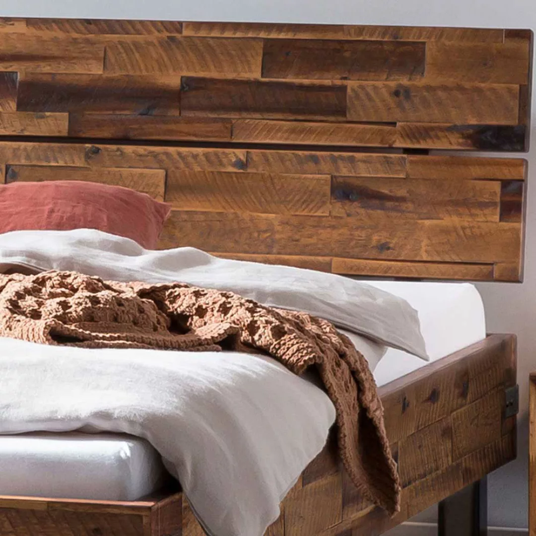 Massivholz Bett aus Akazie und Eisen Industry und Loft Stil günstig online kaufen
