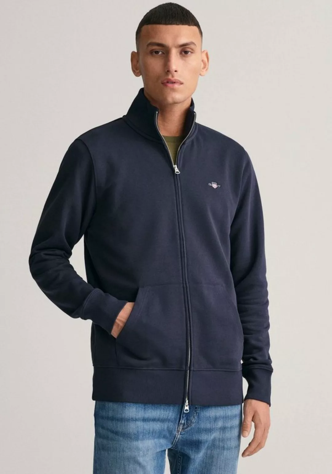 Gant Sweatjacke REG SHIELD FULL ZIP SWEAT mit Logostickerei auf der Brust günstig online kaufen