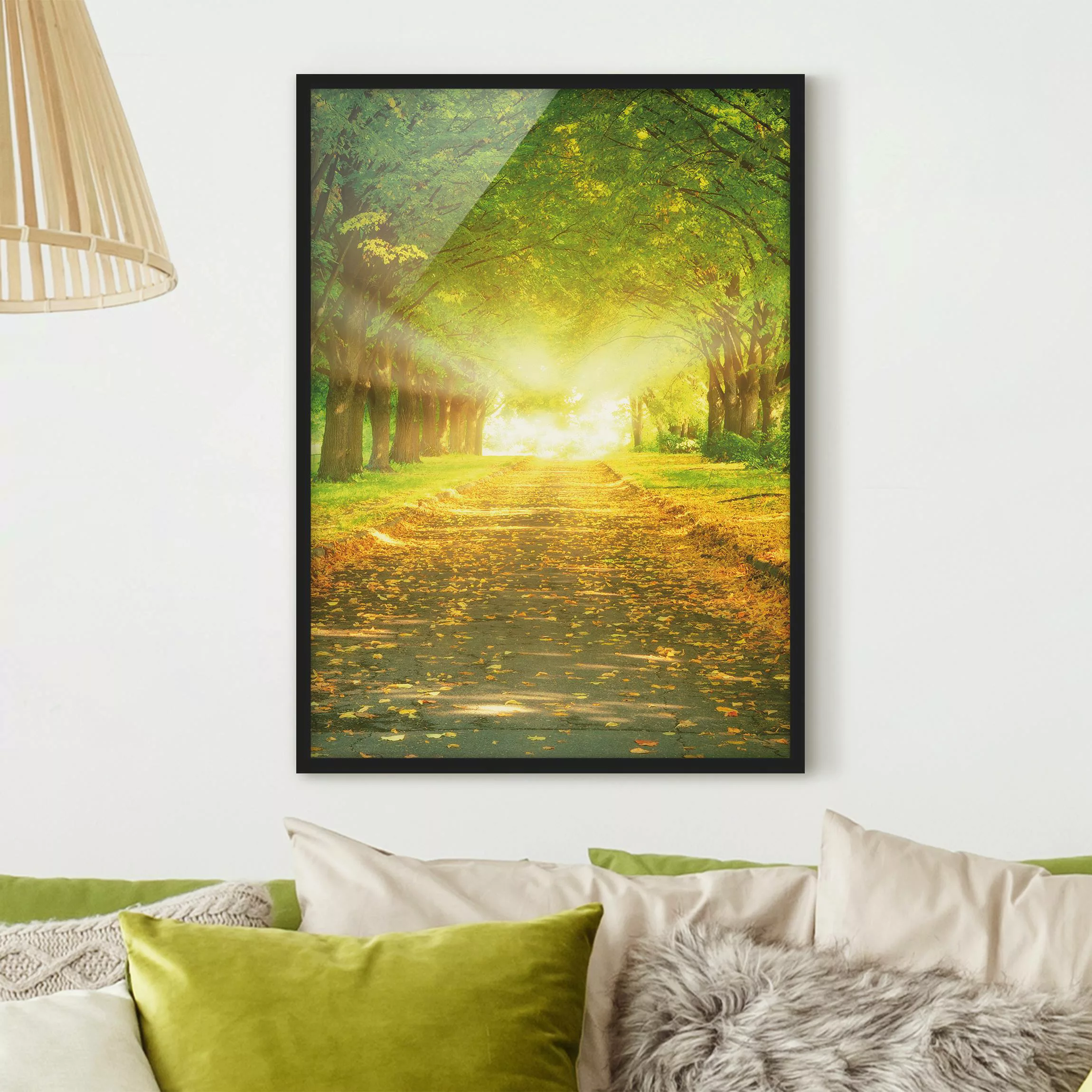 Bild mit Rahmen Natur & Landschaft - Hochformat Autumn Avenue günstig online kaufen