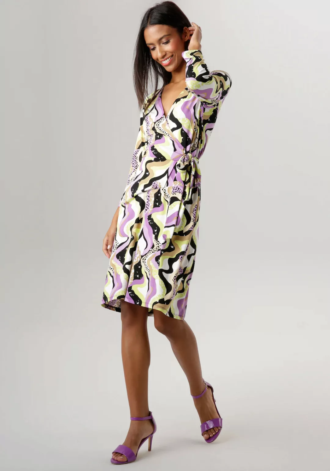 Aniston SELECTED Jerseykleid, mit Bindedetail in der Taille günstig online kaufen