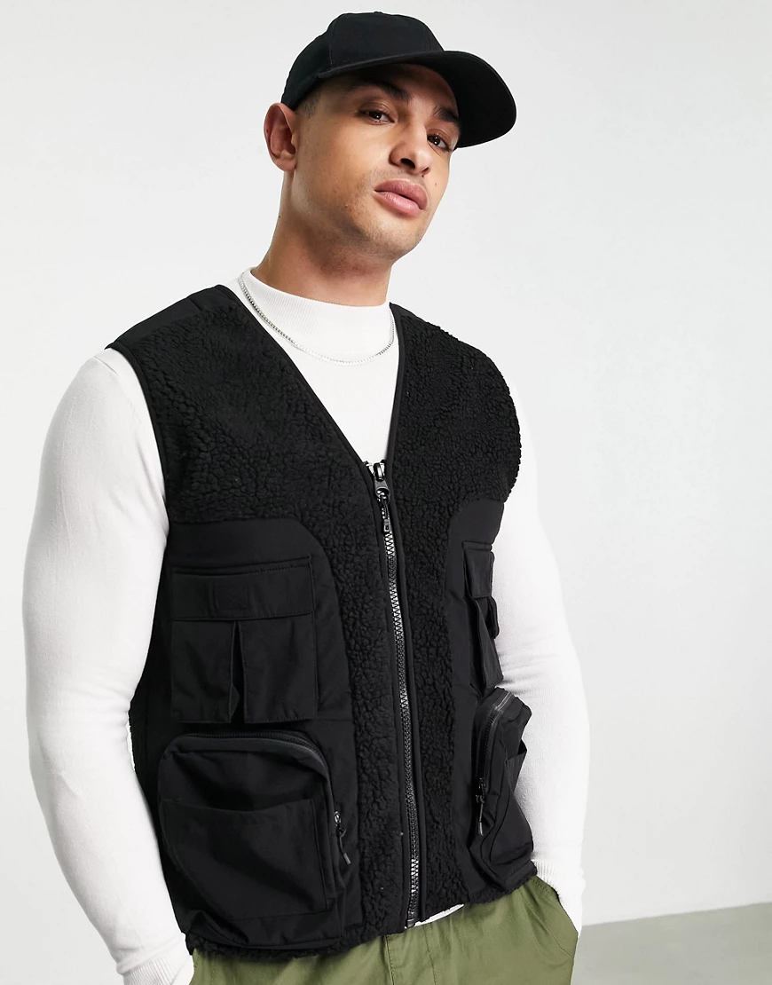 ASOS 4505 – Fleece-Weste mit gewebten Taschen-Schwarz günstig online kaufen