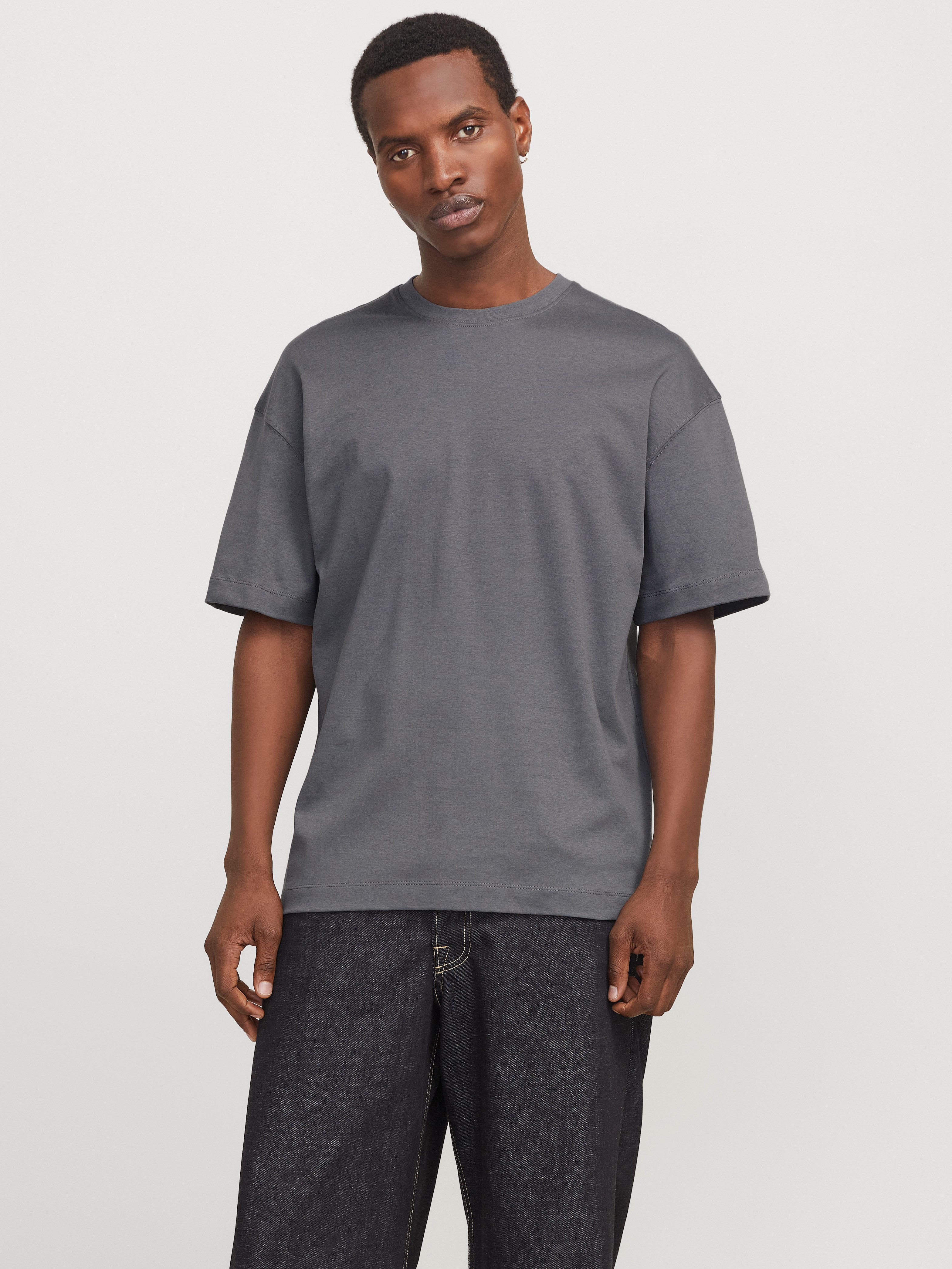 Jack & Jones Rundhalsshirt "JJEURBAN EDGE STUDIO TEE SS O-NECK NOOS", mit F günstig online kaufen