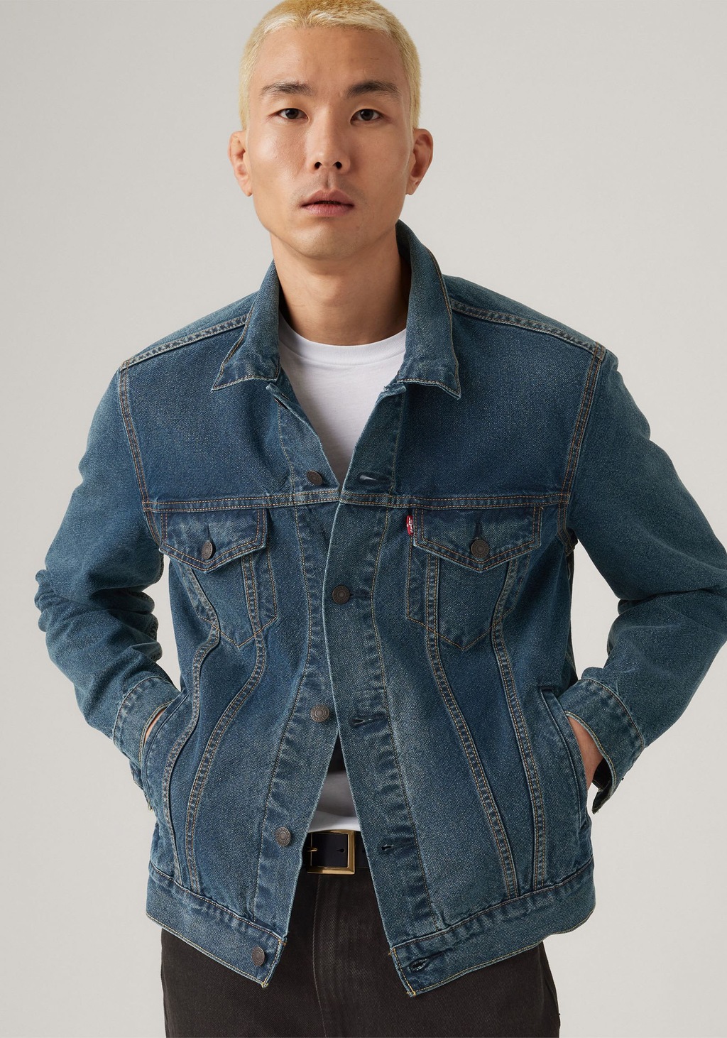 Levis Jeansjacke "VINTAGE FIT TRUCKER JKT", ohne Kapuze, mit Knopfleiste günstig online kaufen