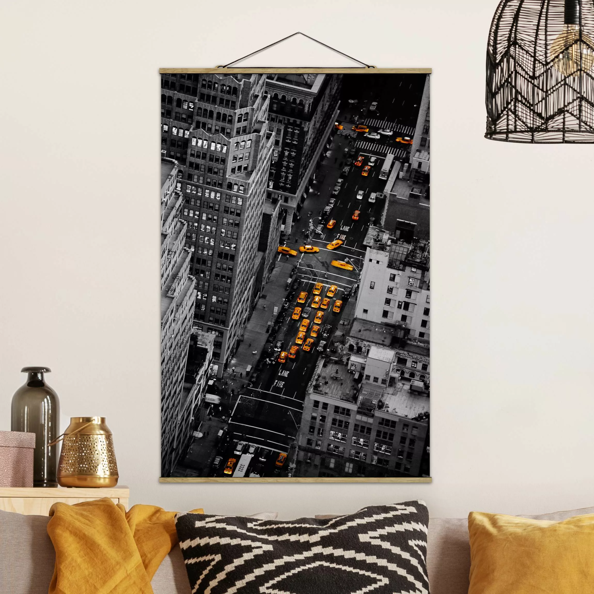 Stoffbild mit Posterleisten - Hochformat Taxilichter Manhattan günstig online kaufen