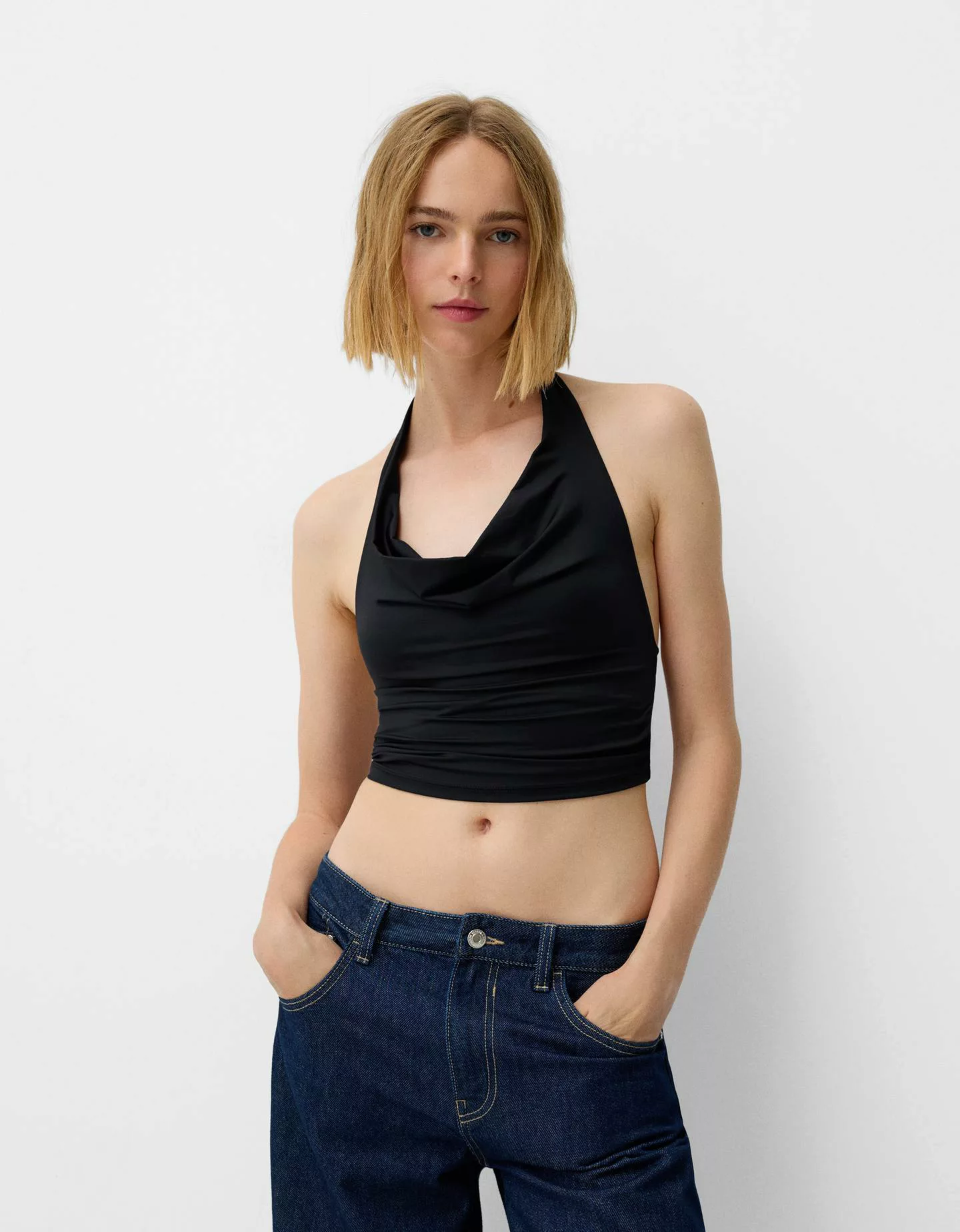 Bershka Drapiertes Neckholder-Top Damen S Schwarz günstig online kaufen