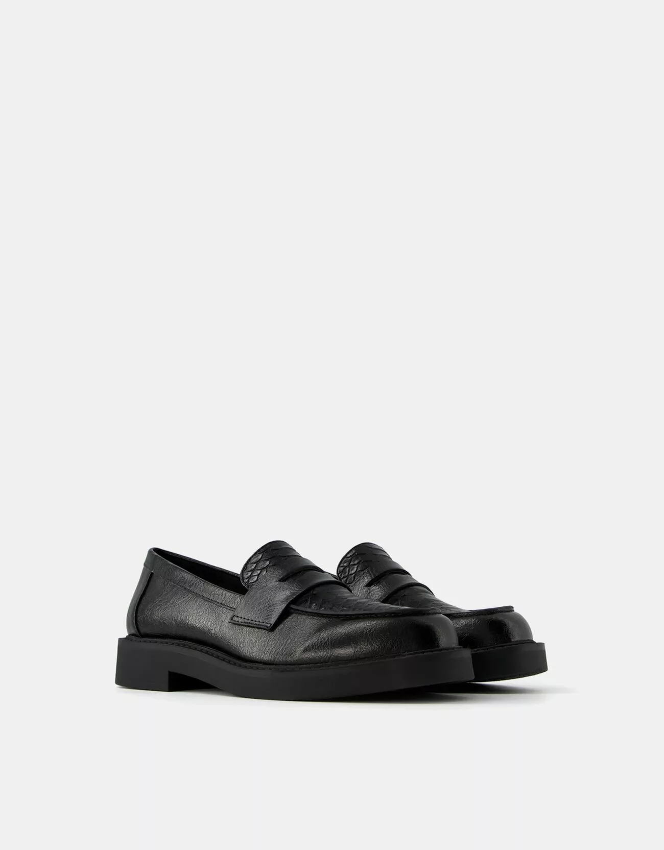 Bershka Flache Schwarze Loafer Damen 37 Schwarz günstig online kaufen