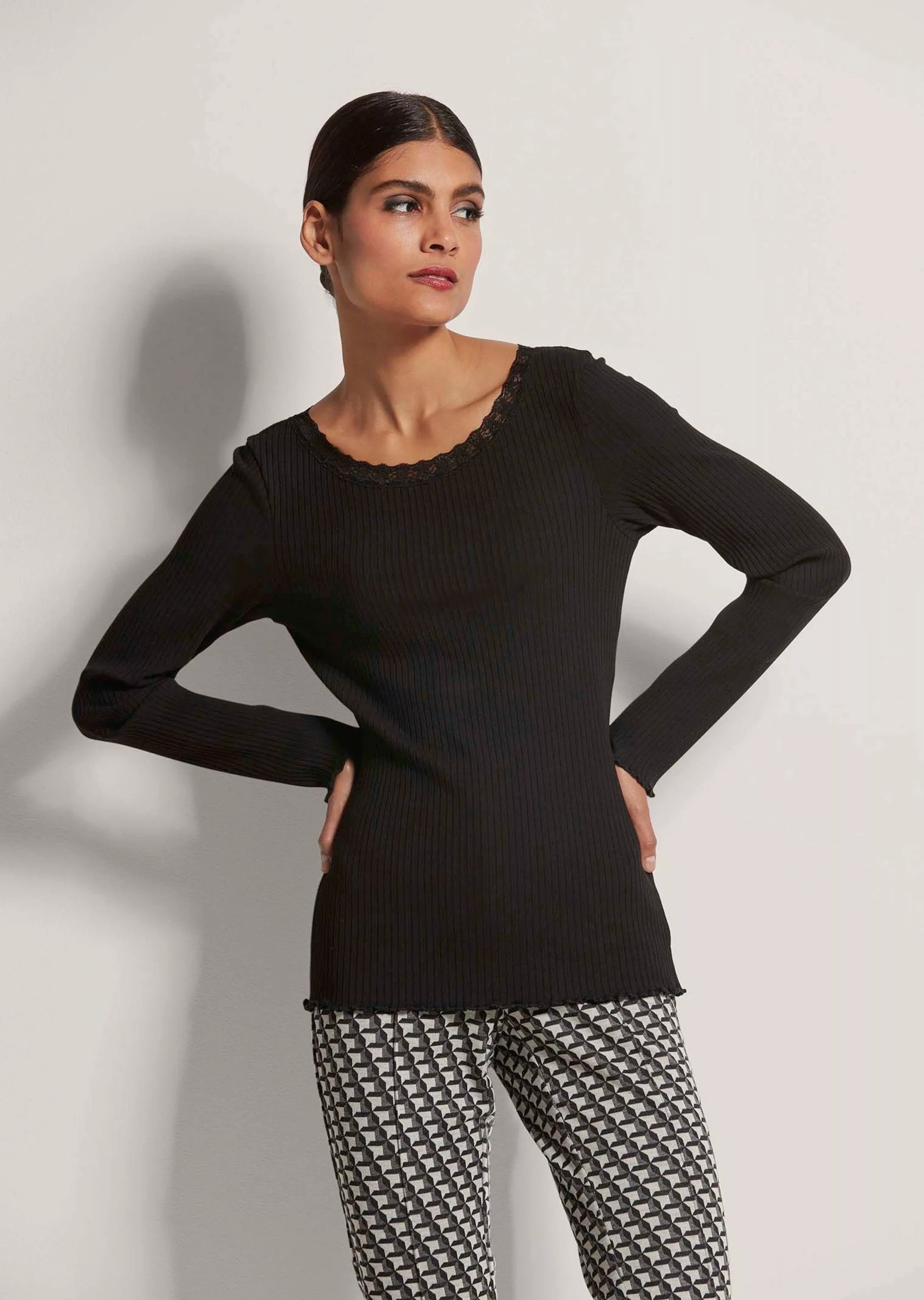 MADELEINE Langarmshirt Rippen-Shirt mit Spitze günstig online kaufen