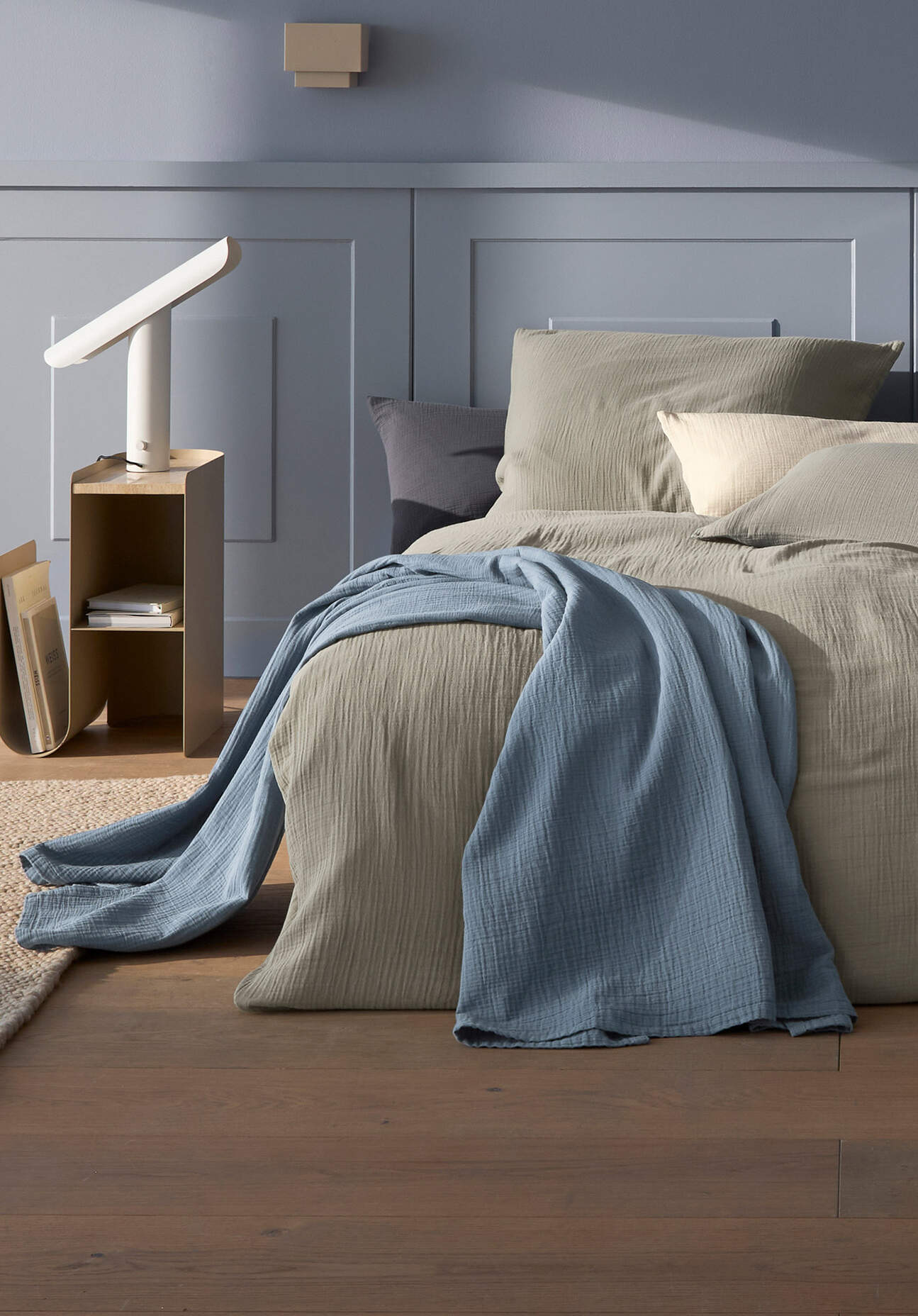 hessnatur Musselin-Decke aus Bio-Baumwolle - blau - Größe 240x260 cm günstig online kaufen