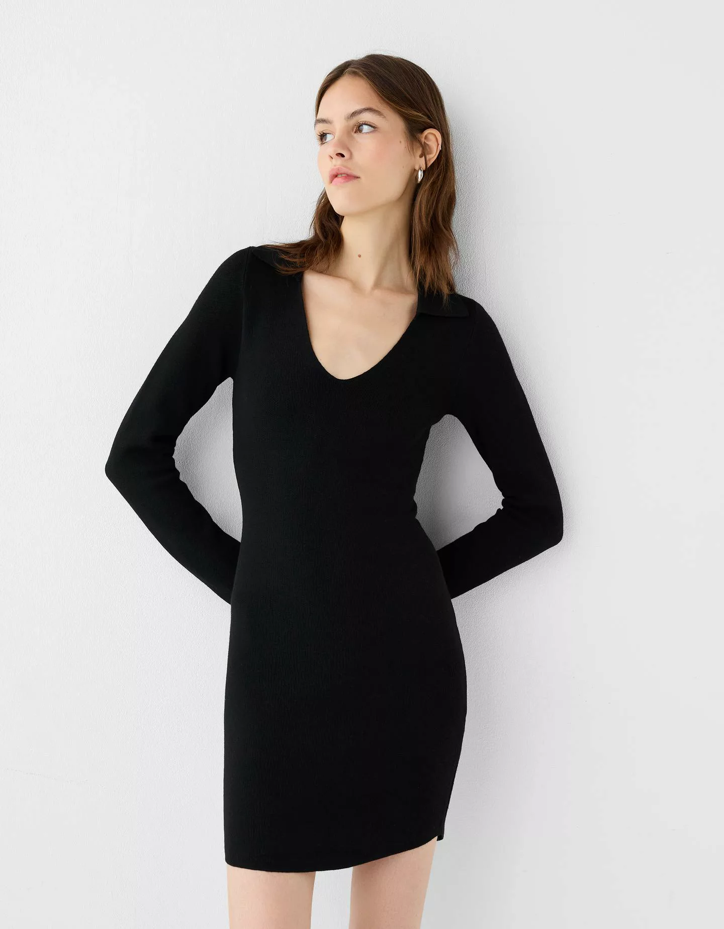 Bershka Minikleid Mit Polo-Kragen Damen M Schwarz günstig online kaufen