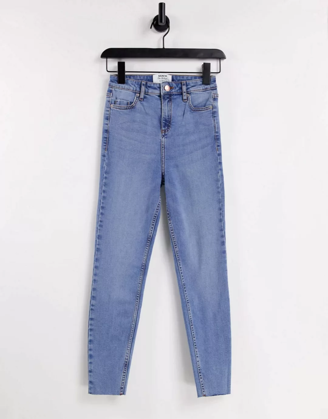Miss Selfridge – Emily Short – Knöchellange, eng geschnittene Jeans mit hoh günstig online kaufen