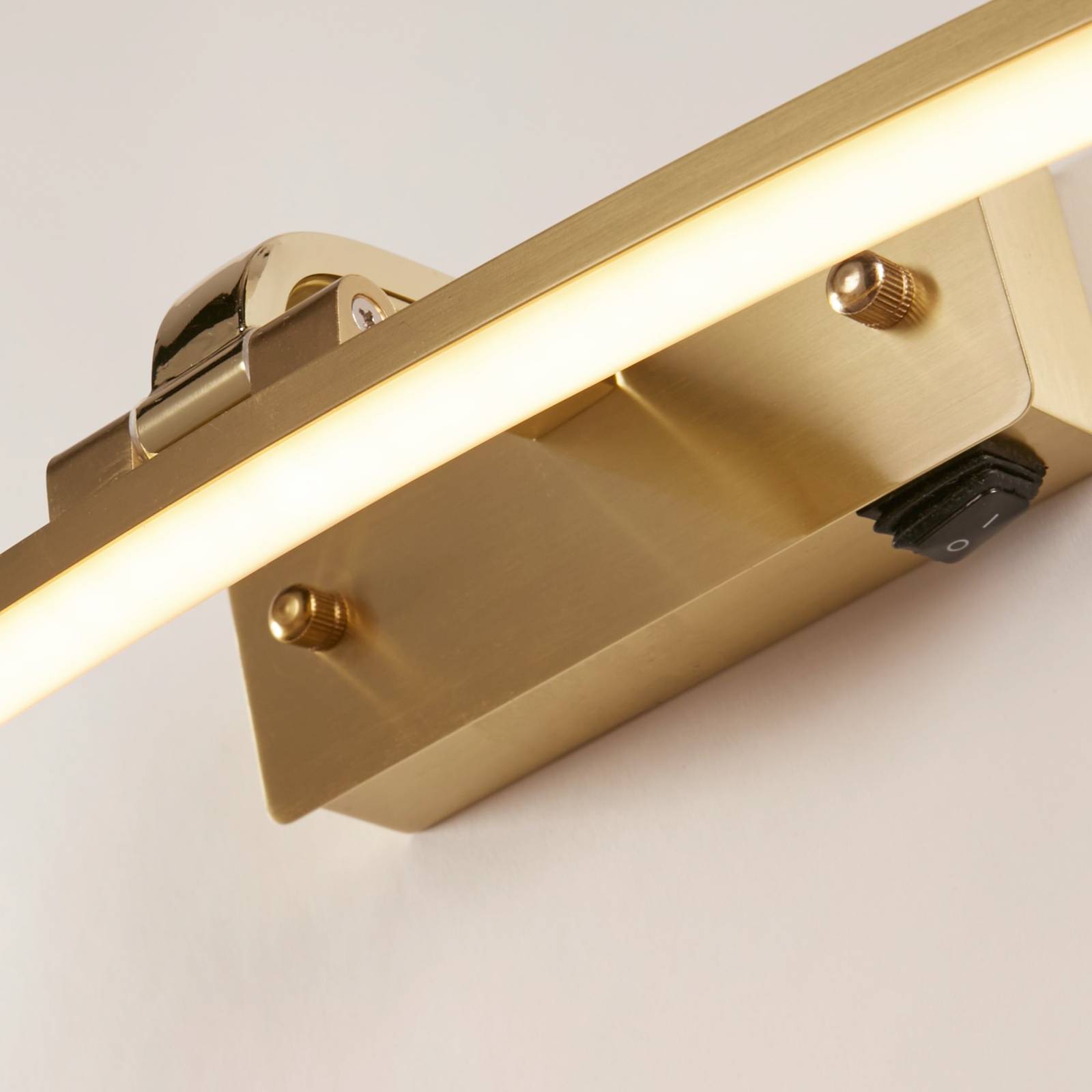 LED-Wandleuchte Santorini, Breite 50 cm, messing, neigbar günstig online kaufen