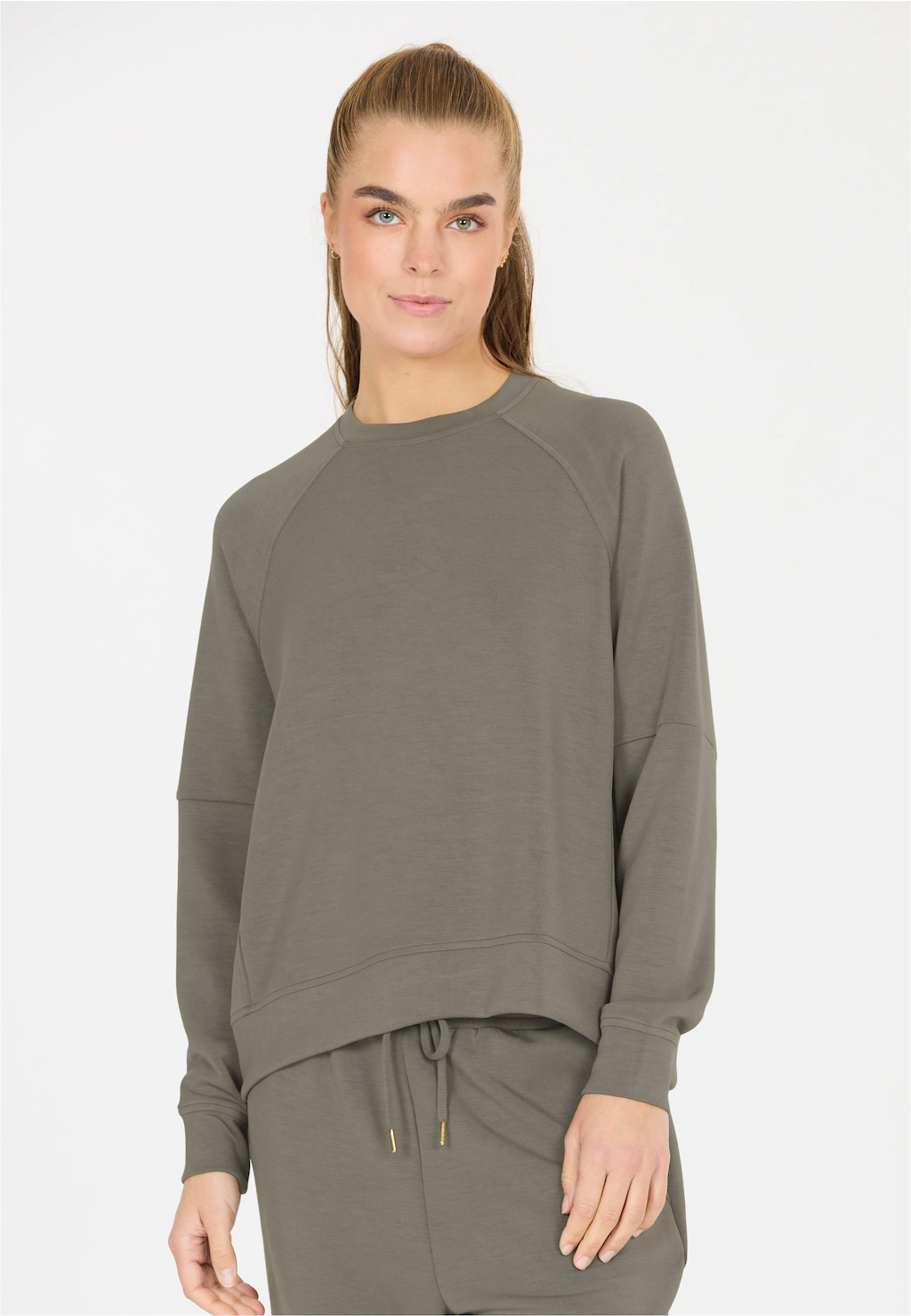 ATHLECIA Sweatshirt "Jacey", aus extra weichem Material günstig online kaufen