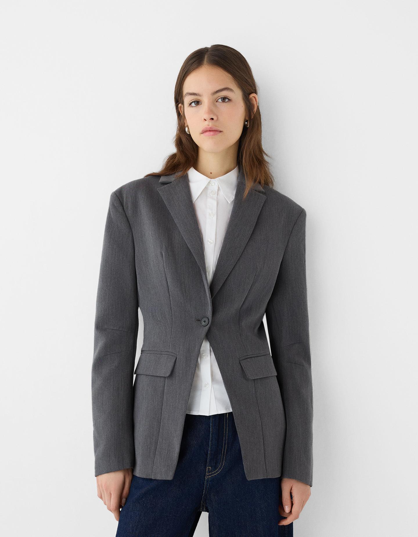 Bershka Figurbetonter Blazer Mit Taschen Damen L Grau günstig online kaufen