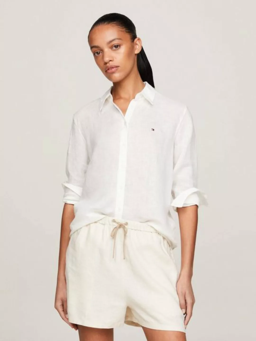 Tommy Hilfiger Hemdbluse LINEN RELAXED SHIRT LS mit Logostickerei auf der B günstig online kaufen