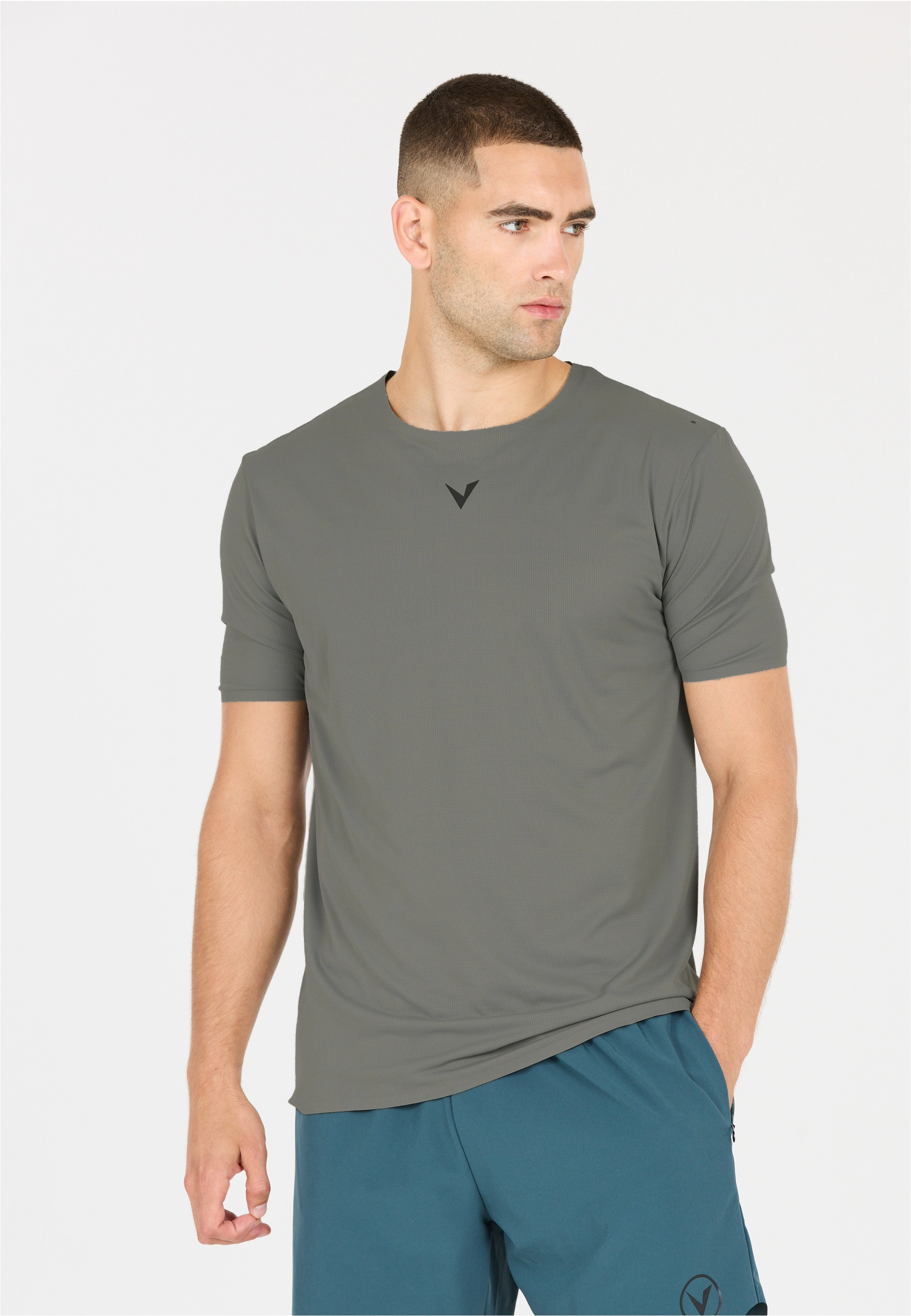 Virtus Funktionsshirt "Ayaan", mit 4-Wege-Stretch günstig online kaufen