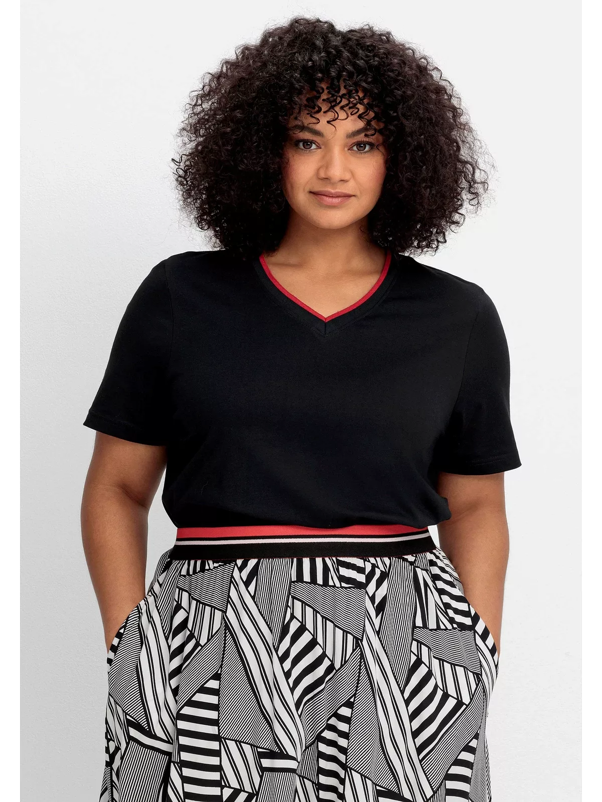 Sheego T-Shirt "Große Größen", mit Statementprint auf dem Rücken günstig online kaufen