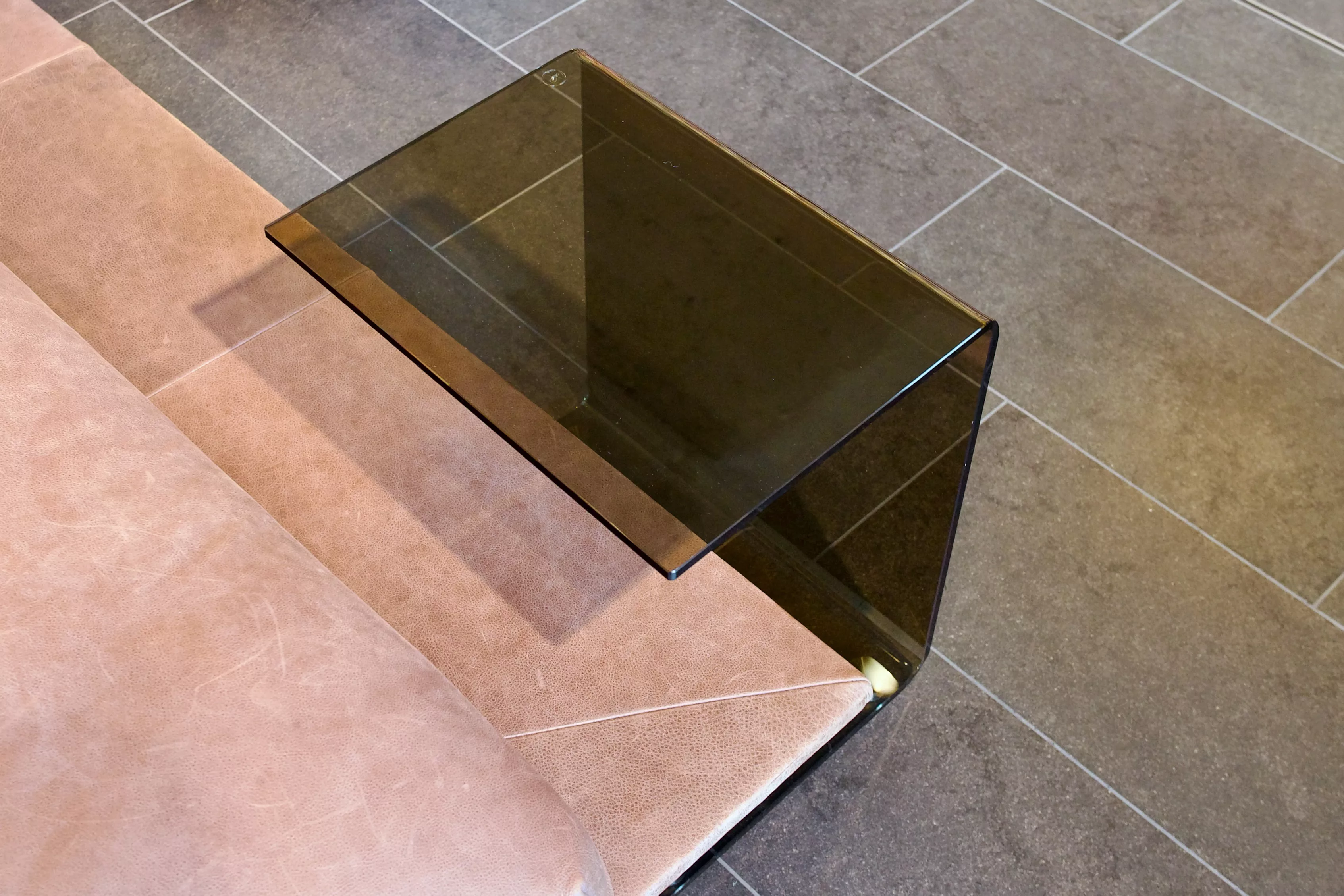 Couchtisch Table 2 aus braunem Glas von Designwerk günstig online kaufen