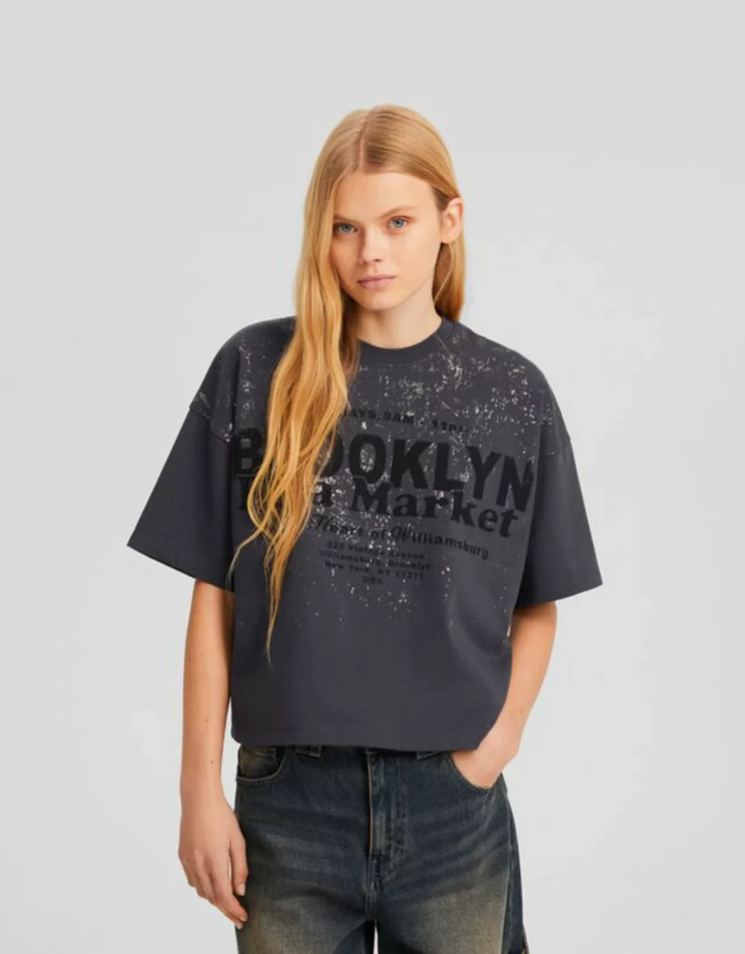 Bershka Kurzärmeliges Oversize-T-Shirt Mit Metallicprint Damen Xs Dunkelgra günstig online kaufen