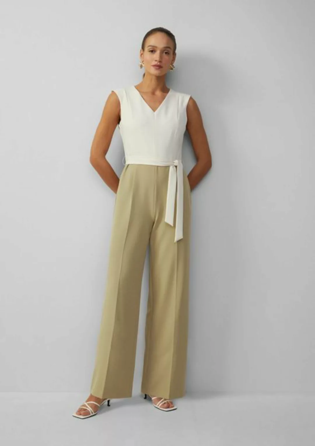 s.Oliver BLACK LABEL Overall Taillierter Jumpsuit mit Wide Leg und Teilungs günstig online kaufen