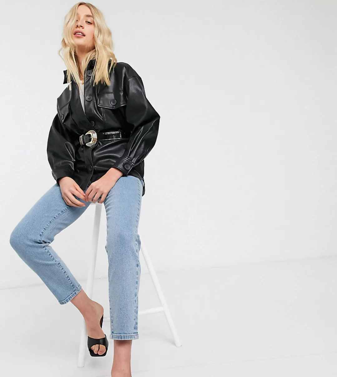 Stradivarius Tall – Schmal geschnittene Mom-Jeans mit Stretch, in Blau günstig online kaufen