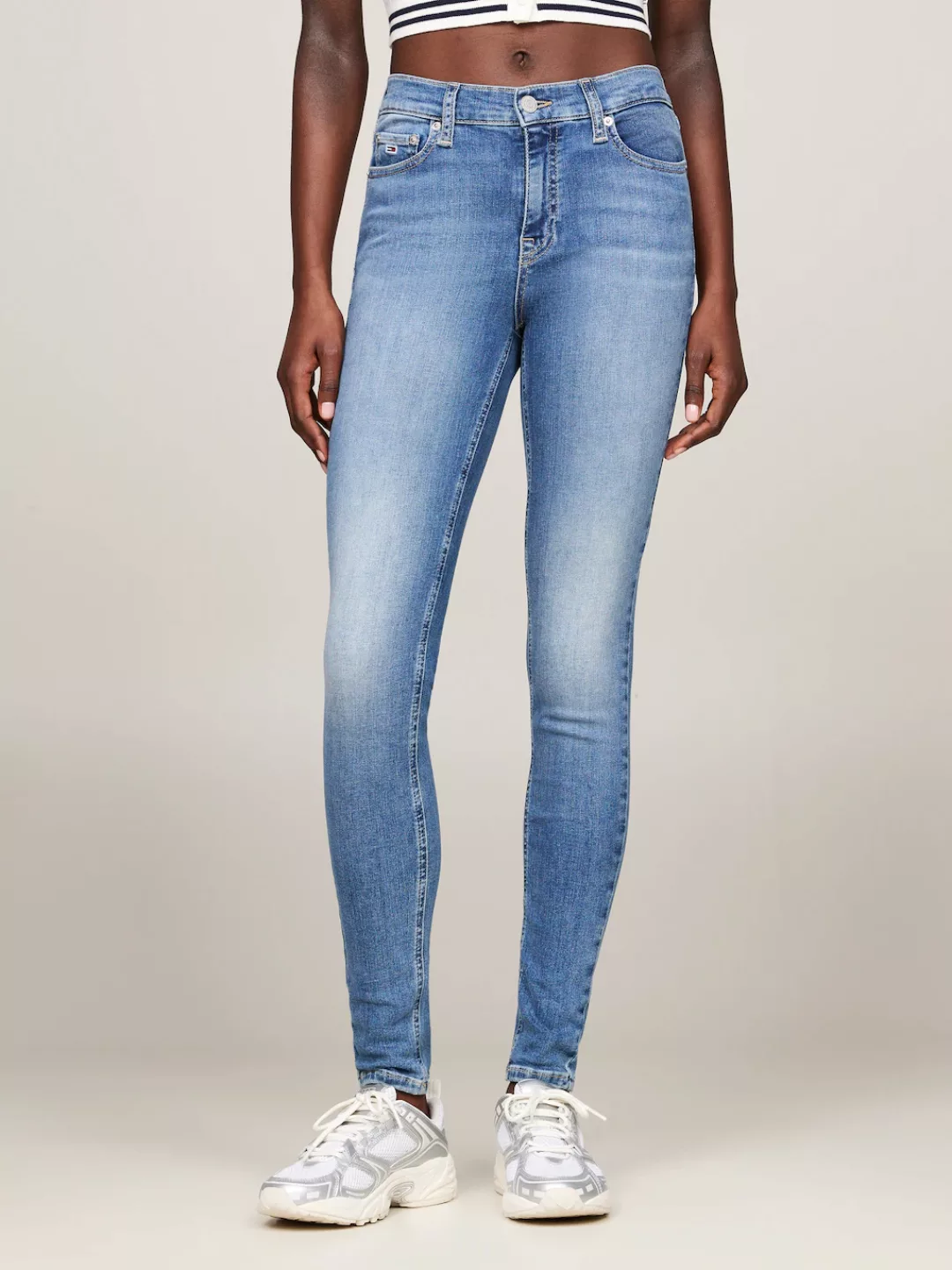 Tommy Jeans Skinny-fit-Jeans "Nora Mid Rise Skinny Fit", mit Waschung, Logo günstig online kaufen