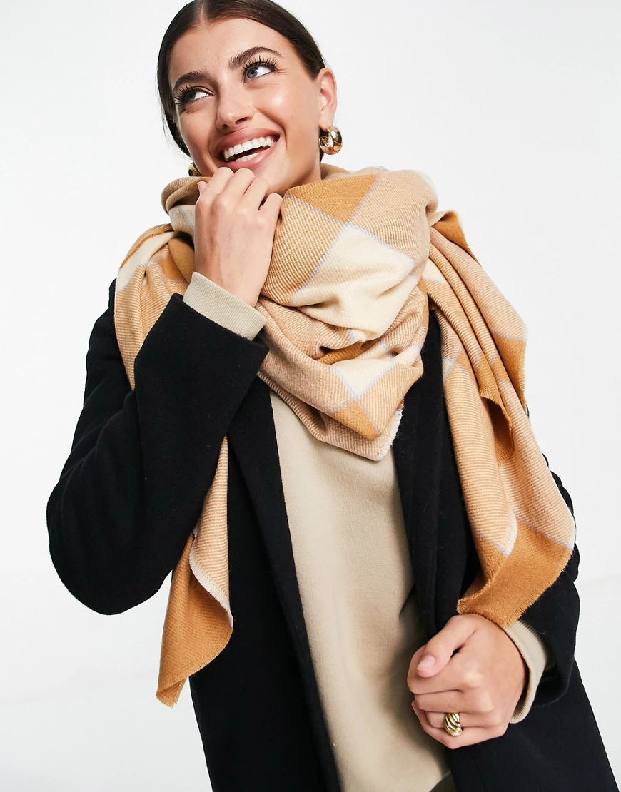 ASOS DESIGN – Quadratischer Oversize-Schal in Camel mit großem Karomuster-M günstig online kaufen