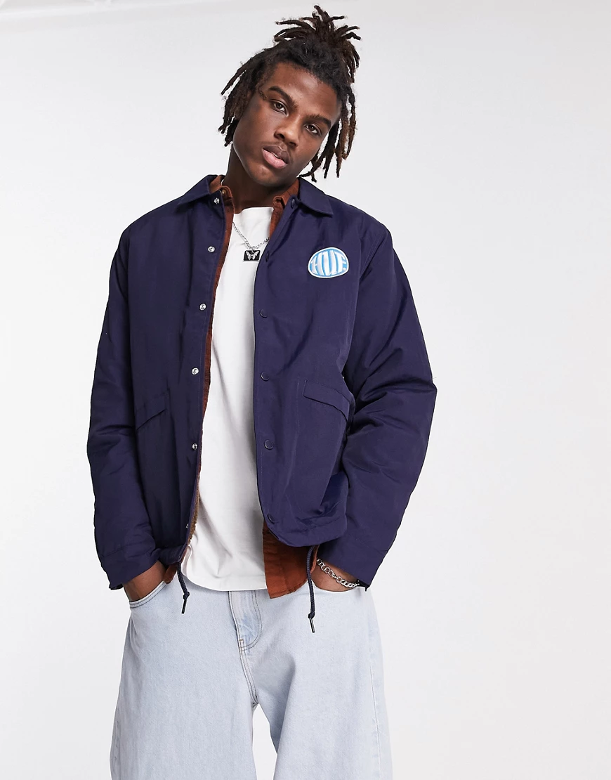 HUF – Hi-Fi – Coach-Jacke in Marineblau mit Teddyfutter günstig online kaufen