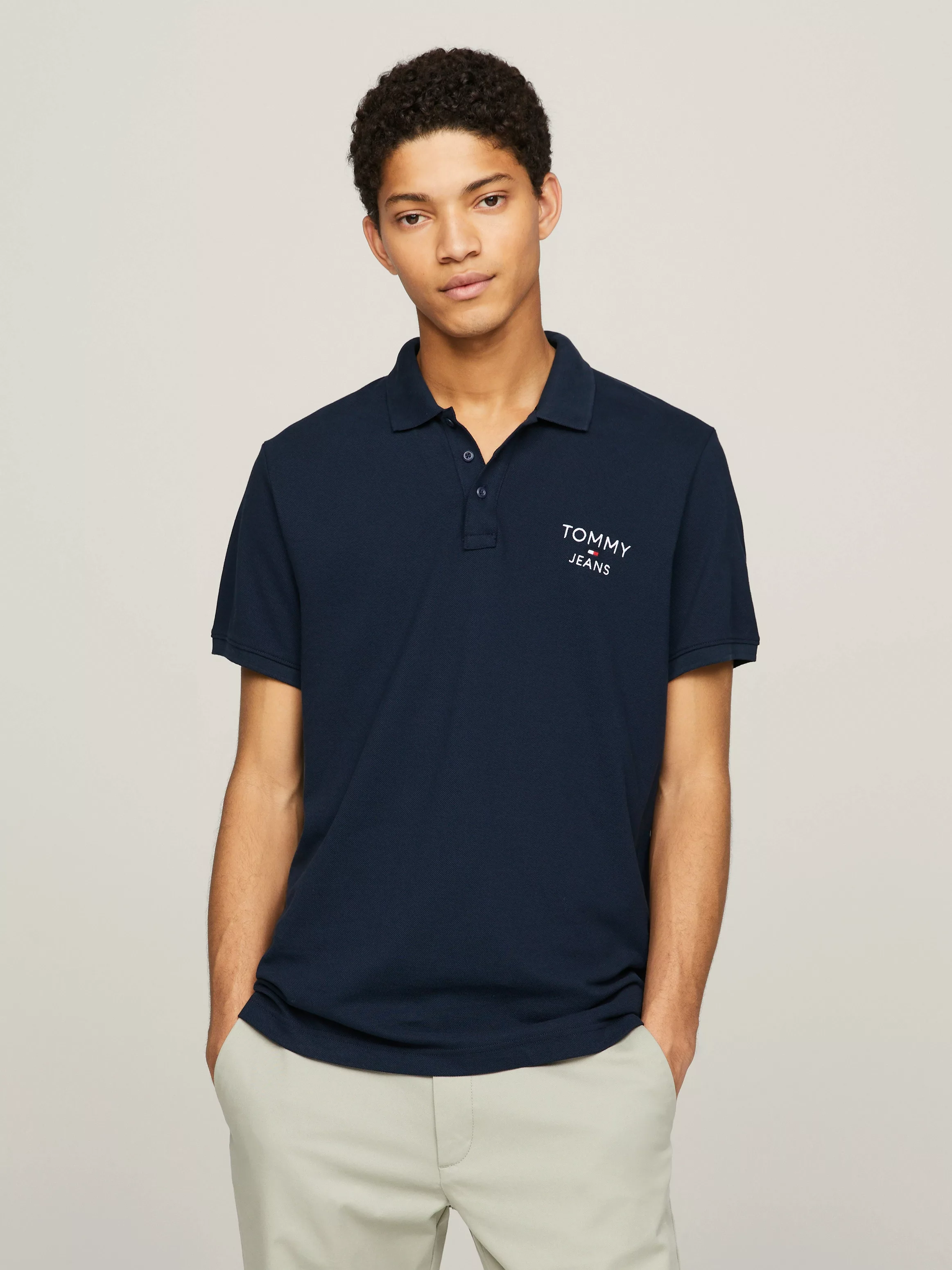 Tommy Jeans Poloshirt TJM SLIM CORP POLO mit Markenstickerei auf der Brust günstig online kaufen