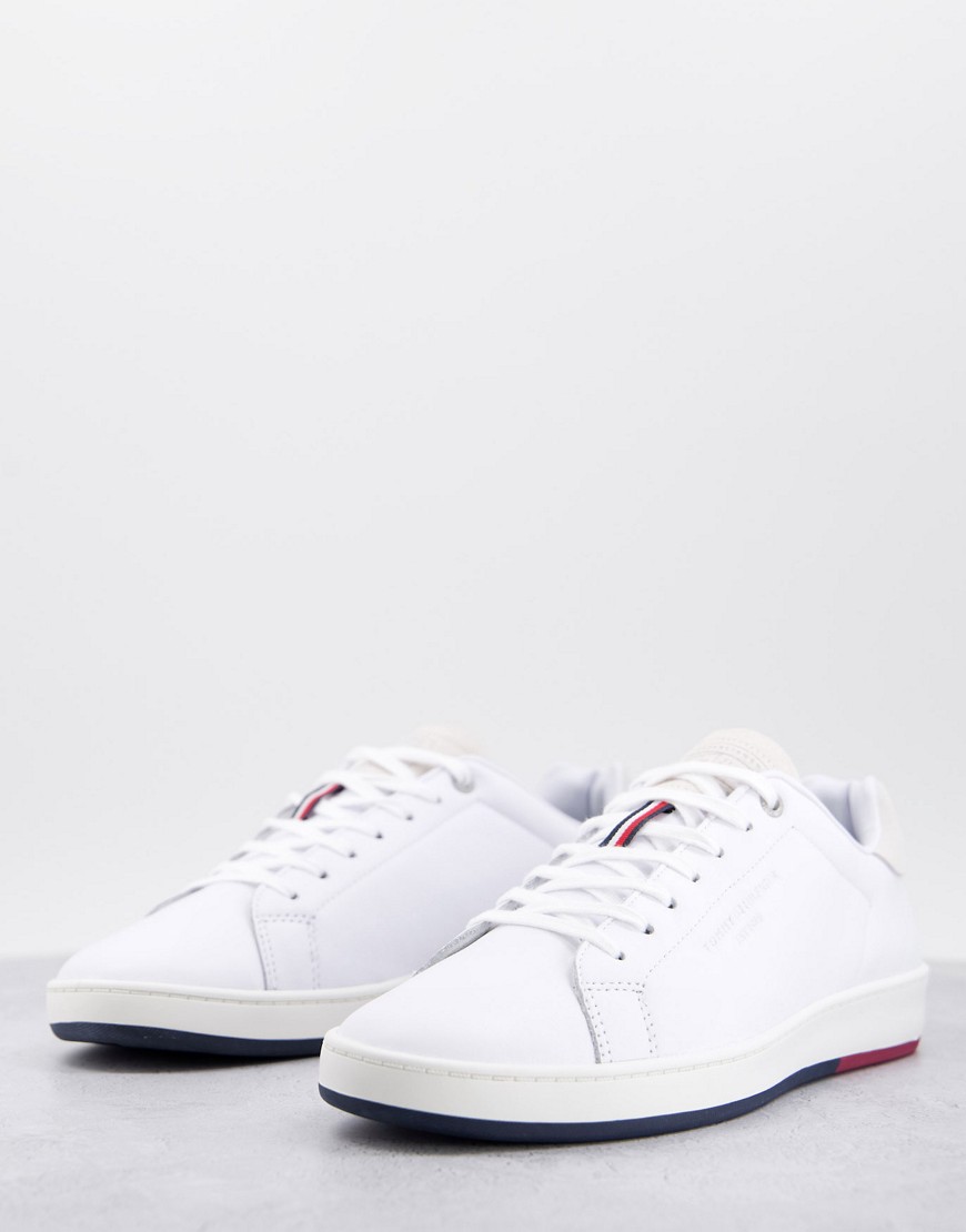 Tommy Hilfiger – Corporate Modern – Sneaker aus Wildleder in Marineblau günstig online kaufen