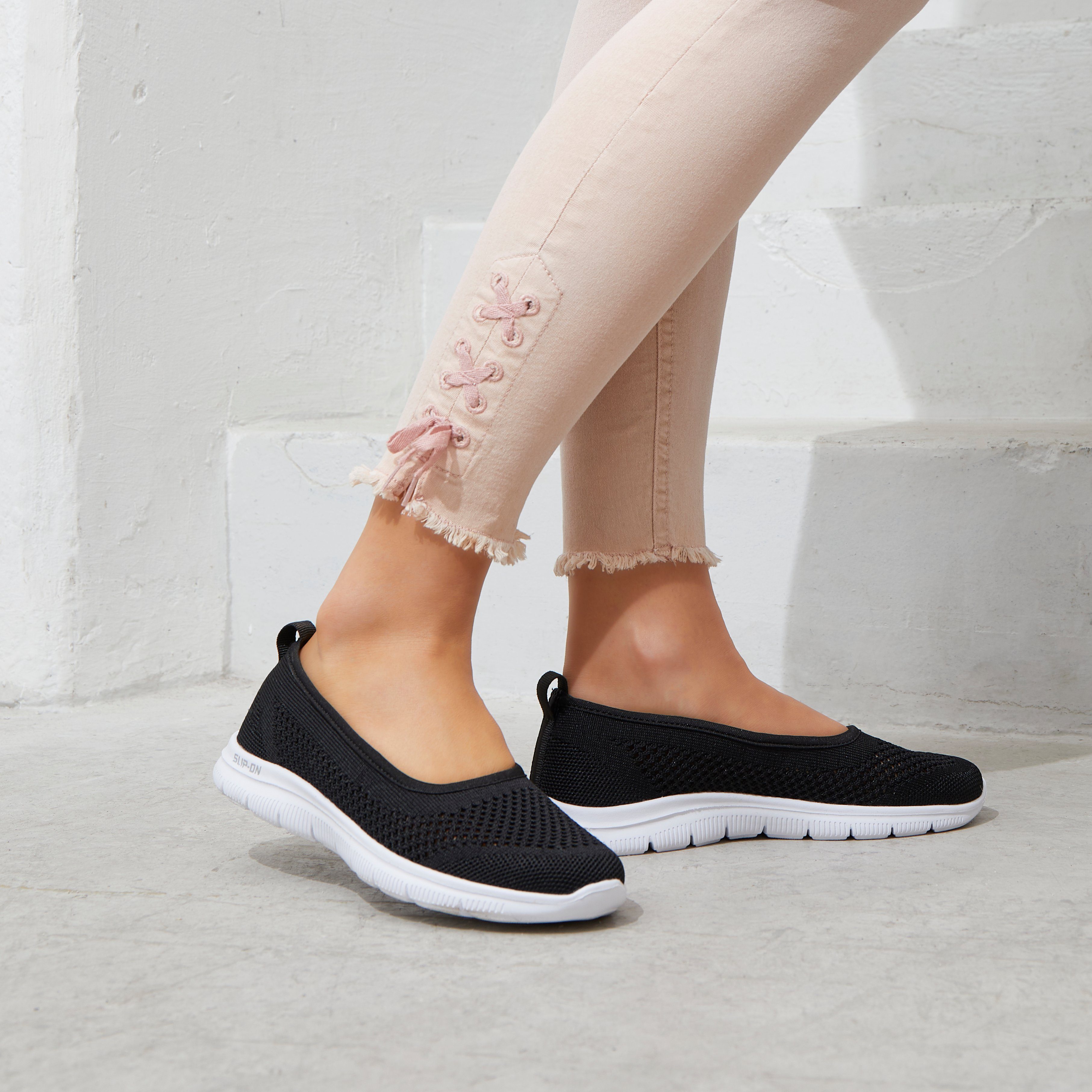 LASCANA Sneaker Ballerinas, ultraleichter Slipper, Freizeitschuh zum Reinsc günstig online kaufen