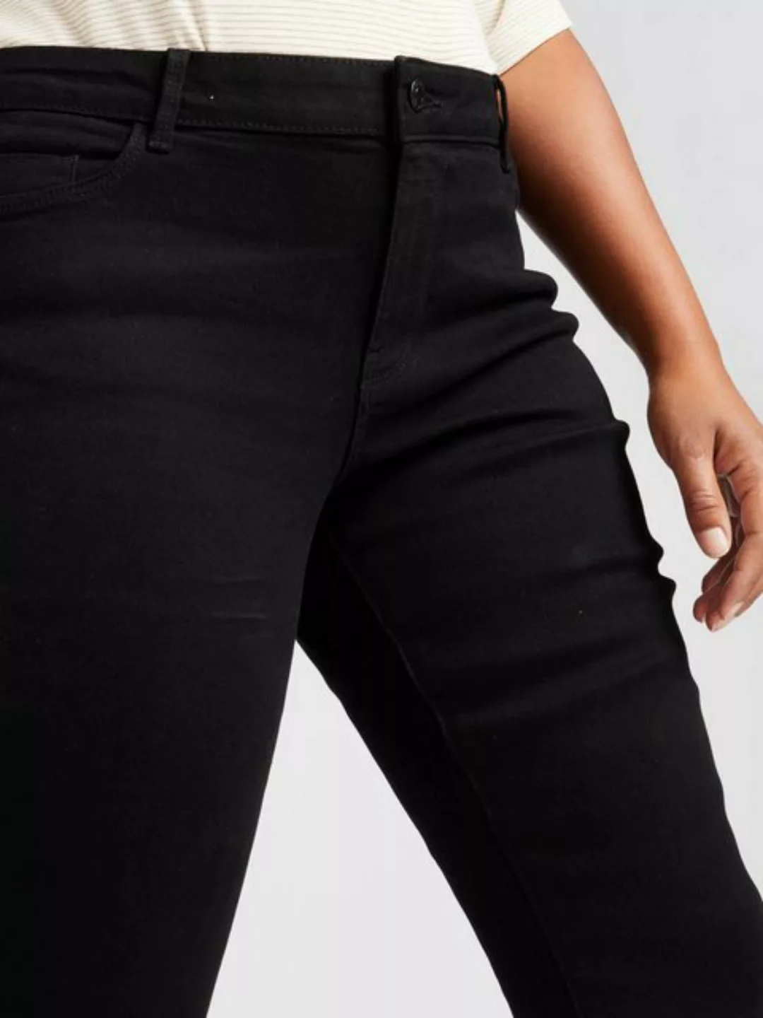 Vero Moda Curve Skinny-fit-Jeans VMCELLY MR SKINNY JEANS BLK CUR NOOS günstig online kaufen