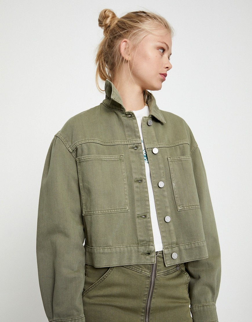 Pull&Bear – Jeansjacke in Khaki-Grün günstig online kaufen