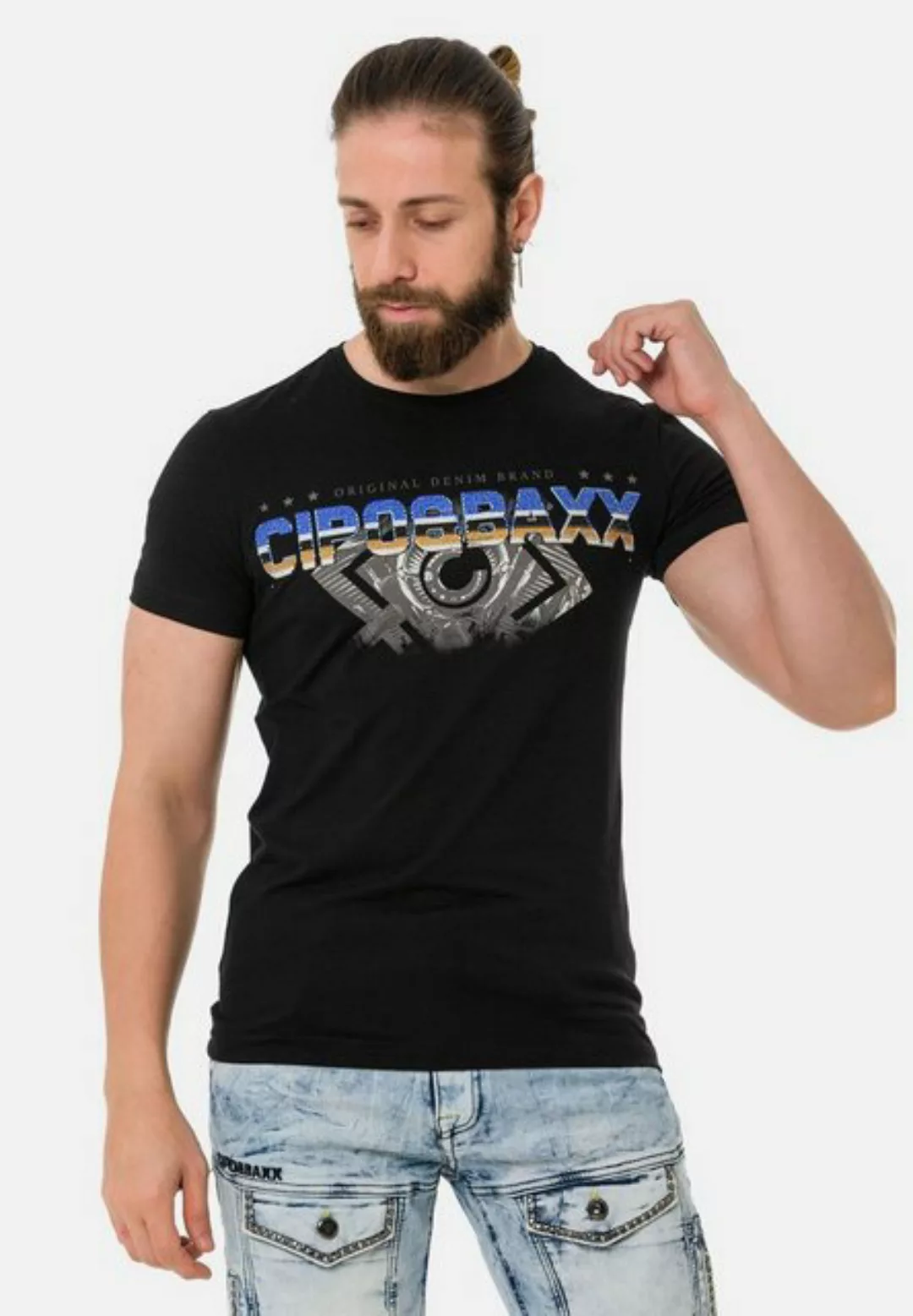 Cipo & Baxx T-Shirt mit trendigem Marken-Schriftzug günstig online kaufen