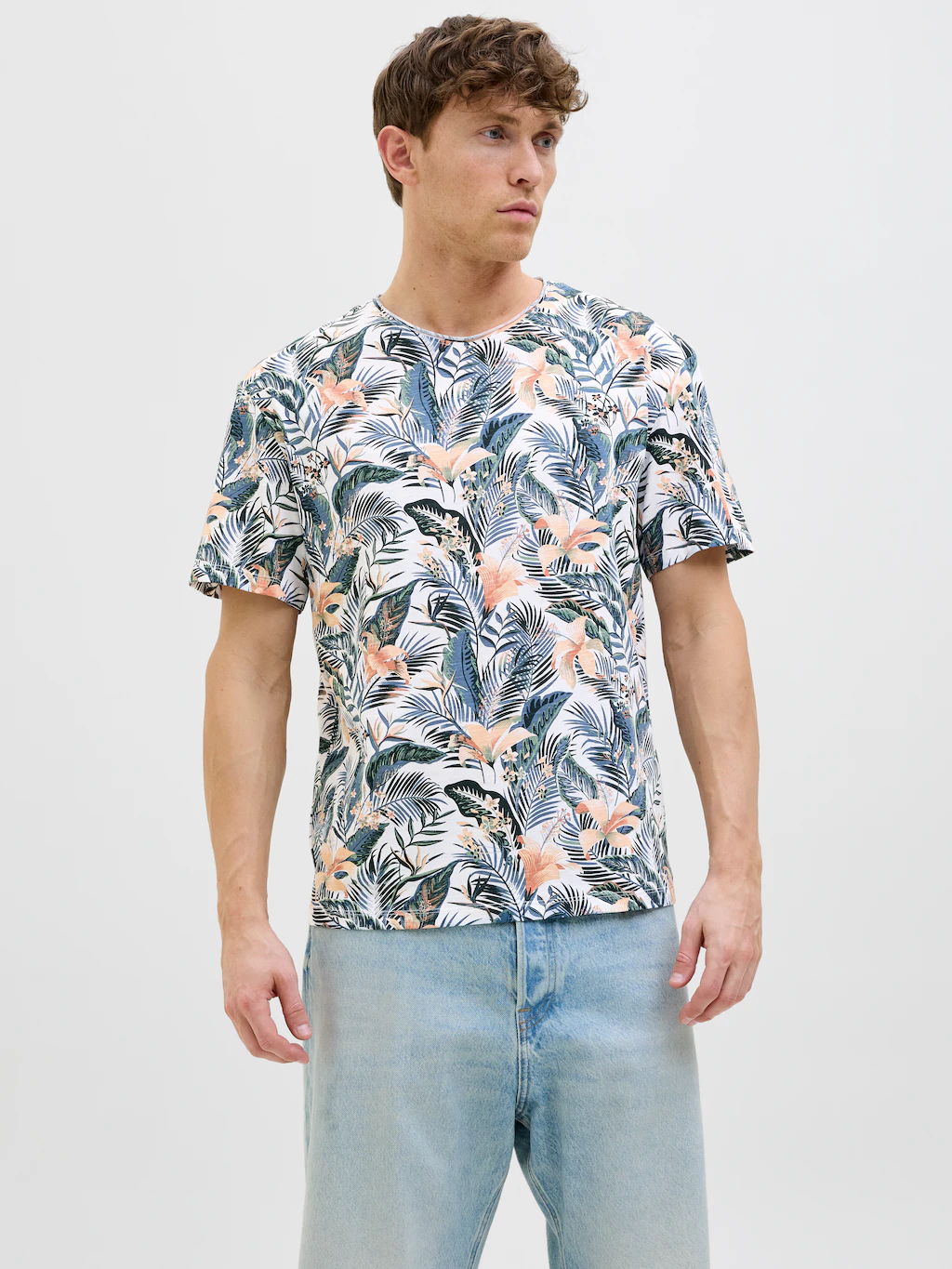 Jack & Jones Rundhalsshirt "JJEBRYAN AOP TEE S/S O-NECK NOOS", mit All-Over günstig online kaufen