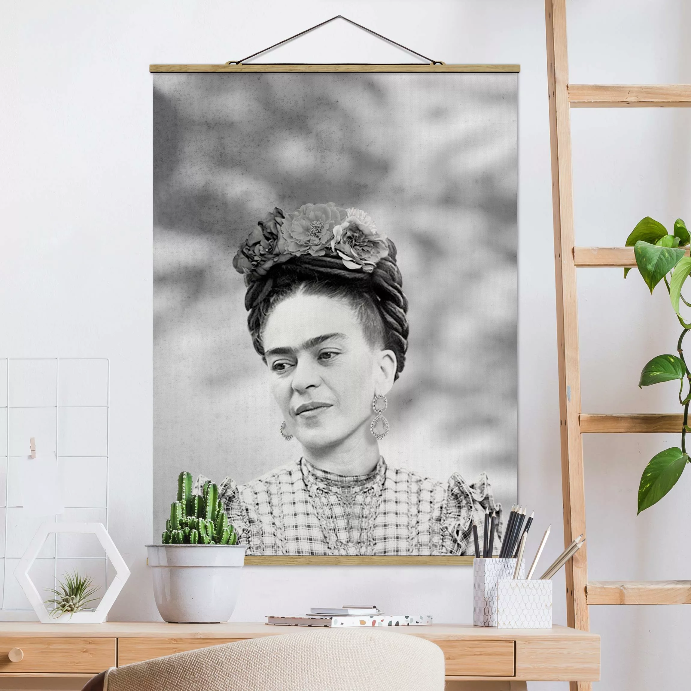 Stoffbild mit Posterleisten Frida Kahlo Portrait günstig online kaufen
