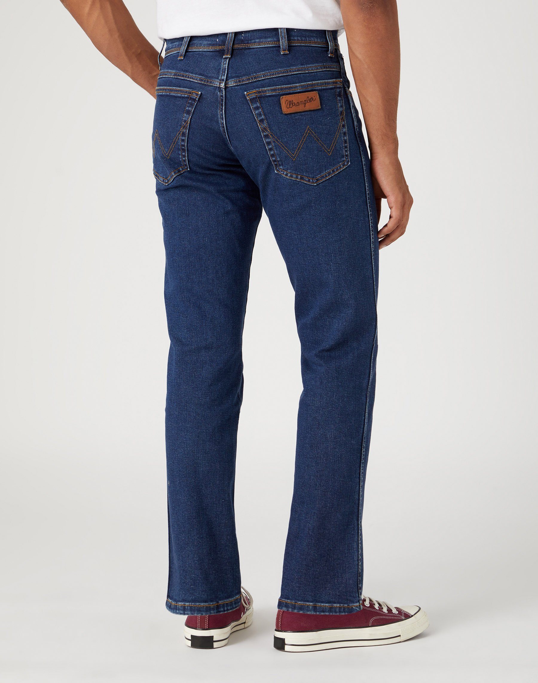 Wrangler Texas Stretch Herren Jeans - Regular Fit - Blue Black - Black Over günstig online kaufen