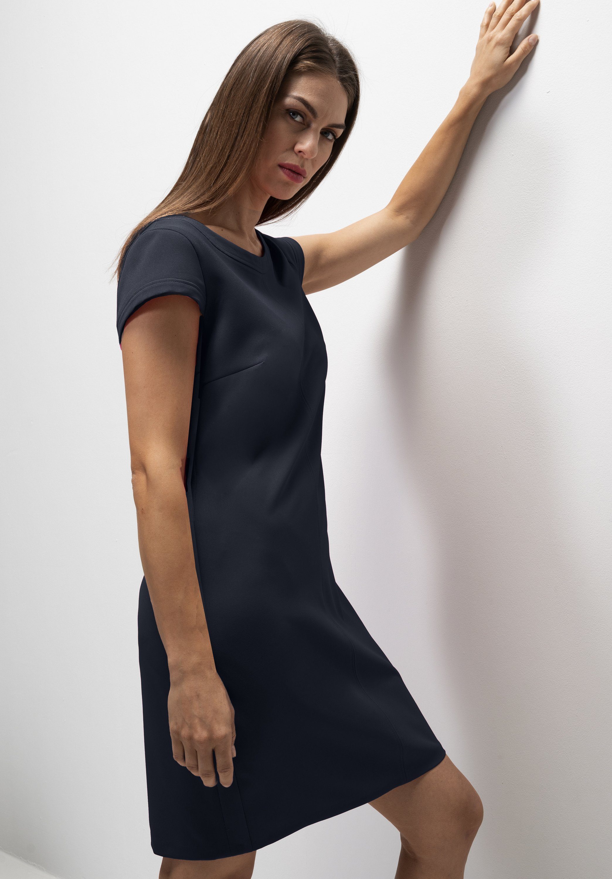 bianca Etuikleid DANILO im edlen Look günstig online kaufen