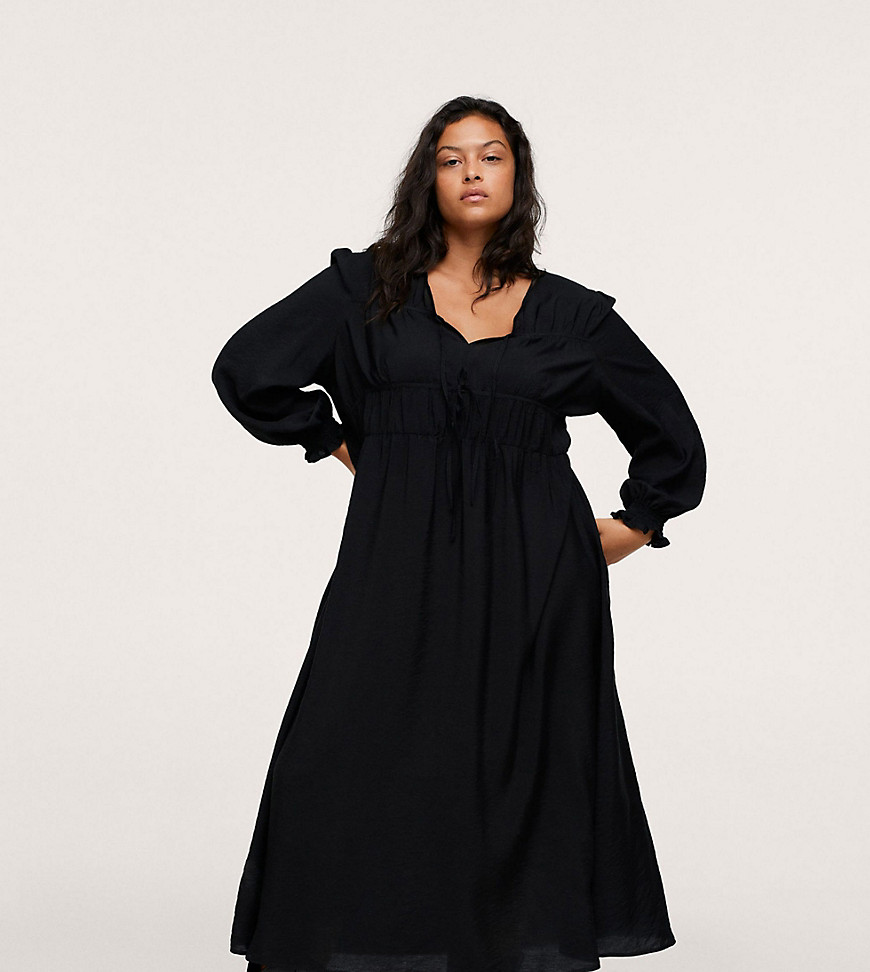 Mango Curve – Schwarzes, langärmliges Pulloverkleid in Midilänge günstig online kaufen