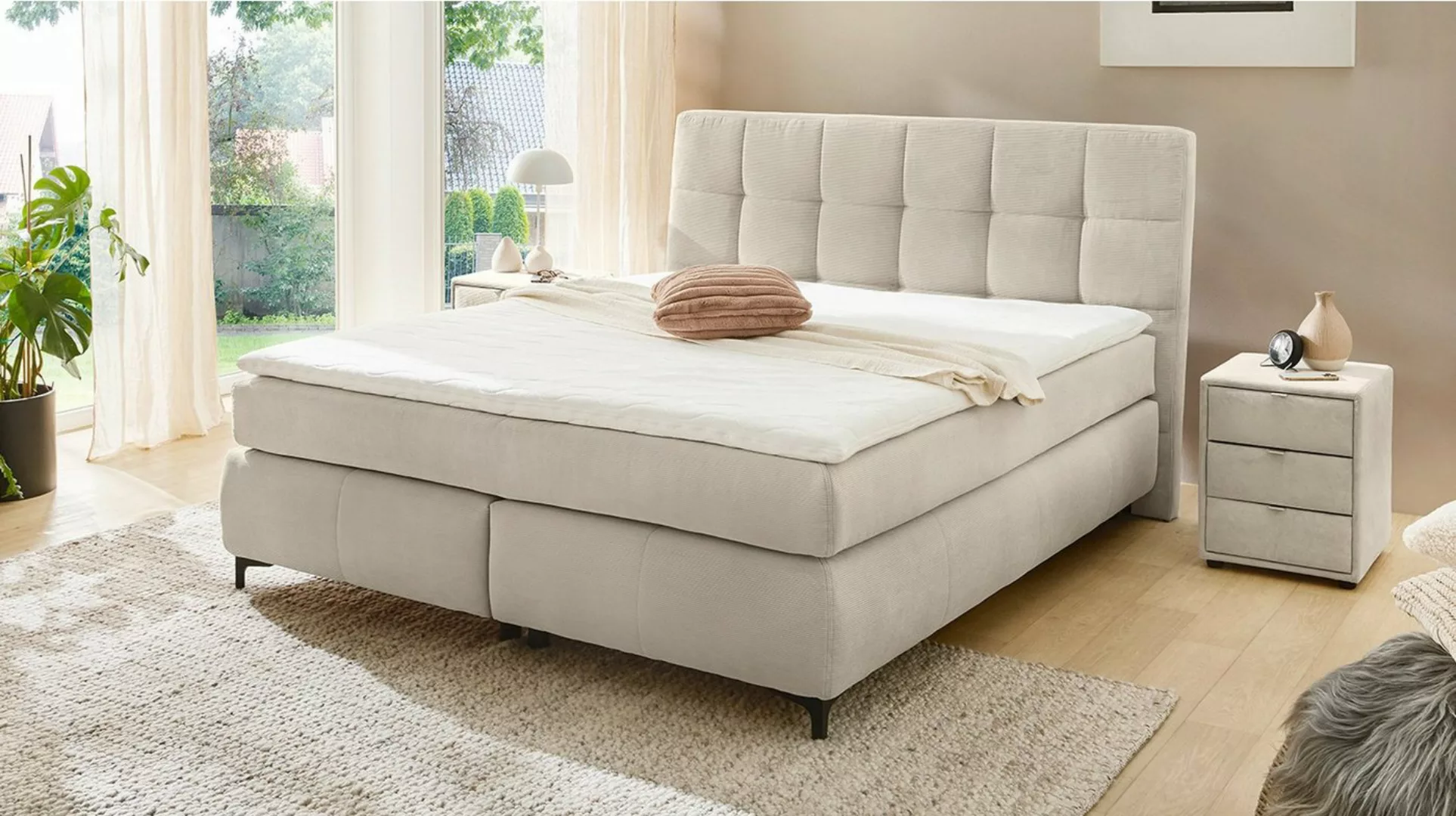 Massivart® Boxspringbett BEATRICE 180 x 200 cm / Feincord / beige, Härtegra günstig online kaufen