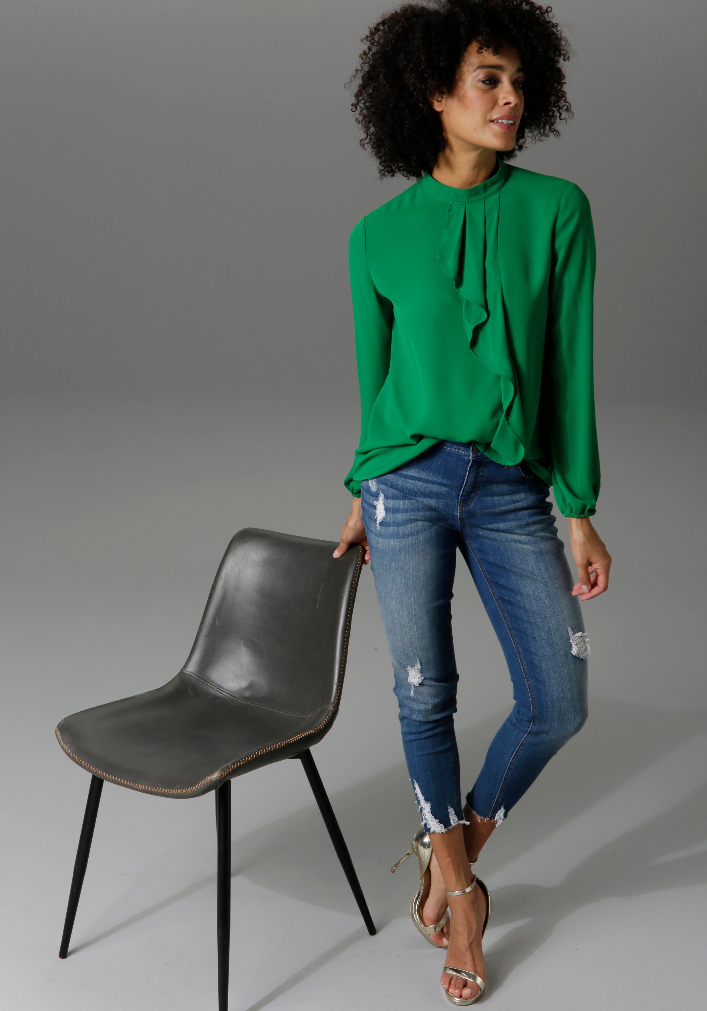 Aniston CASUAL Langarmbluse mit kleinem Volant günstig online kaufen
