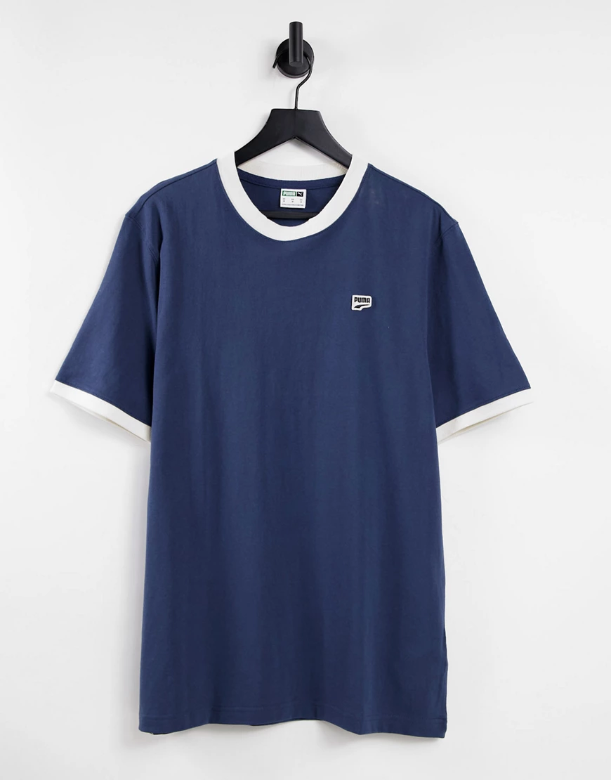 Puma – Downtown – Ringer-T-Shirt in Marineblau mit kleinem Logo günstig online kaufen