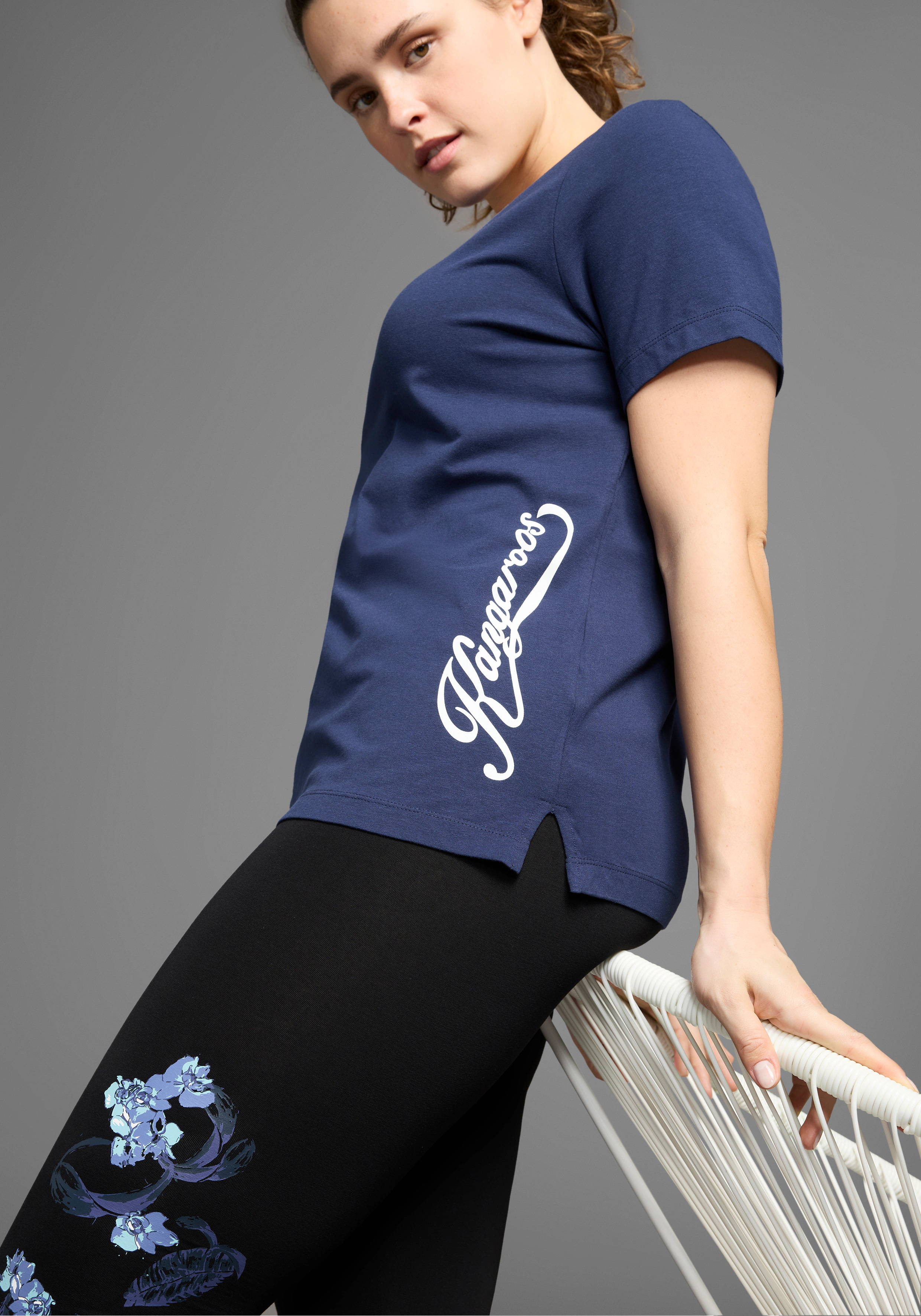 KangaROOS T-Shirt, Kurzarm, figurumspielend, unifarben, Rundhalsausschnitt, günstig online kaufen