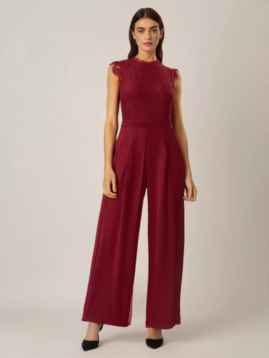 Apart Jumpsuit mit Spitzenoberteil günstig online kaufen