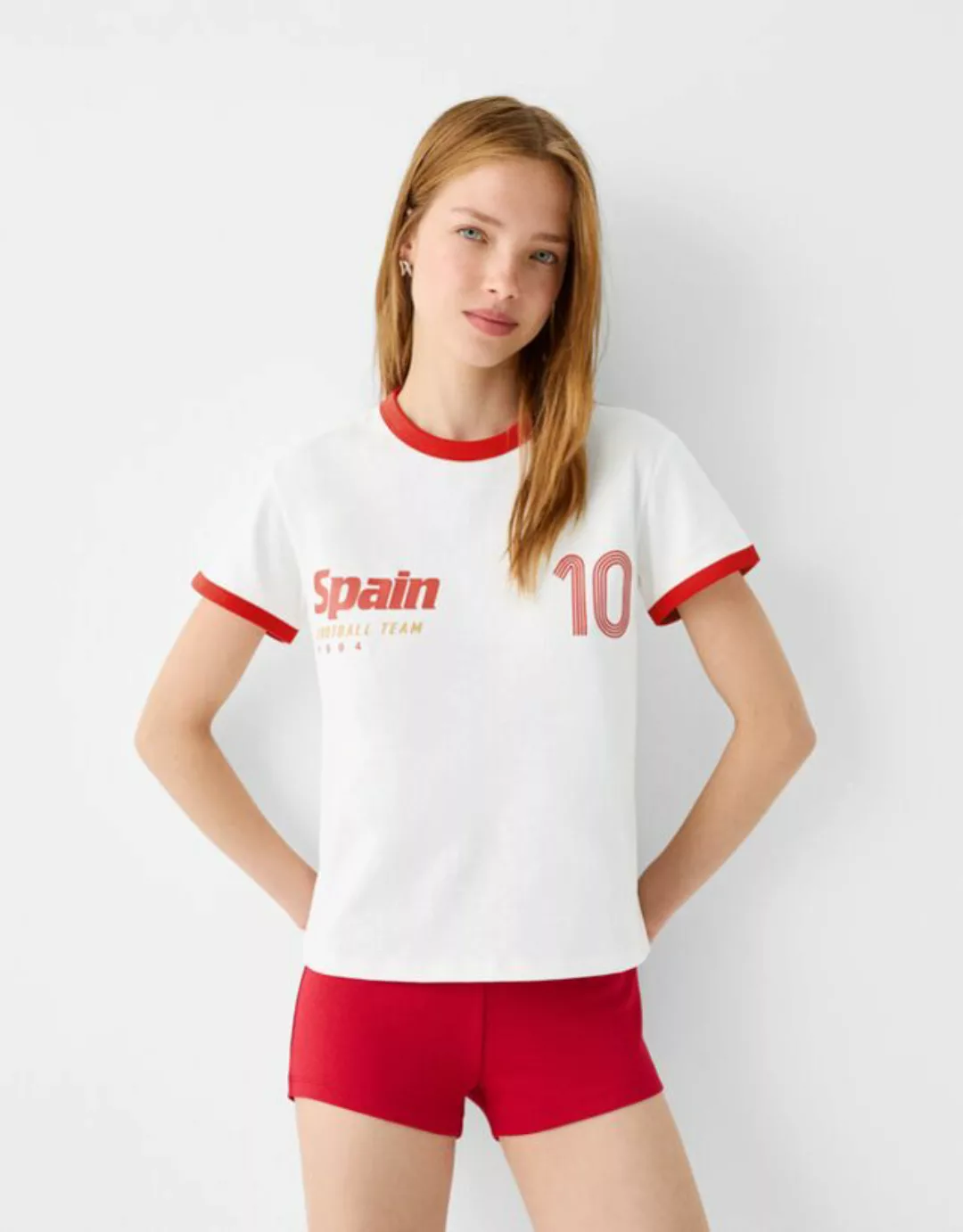 Bershka Sportliches Kurzarm-T-Shirt Mit Kontrasten Damen 10-12 Rohweiß günstig online kaufen