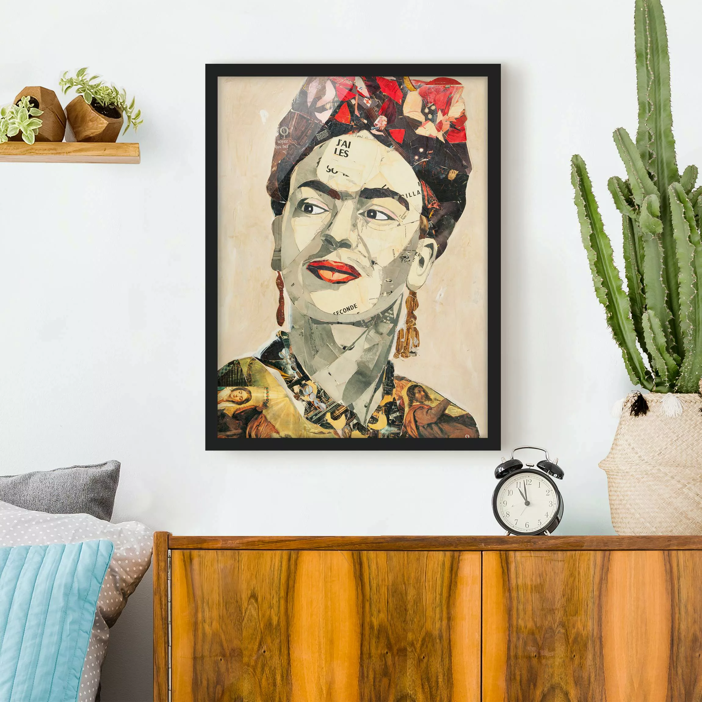Bild mit Rahmen Portrait - Hochformat Frida Kahlo - Collage No.2 günstig online kaufen